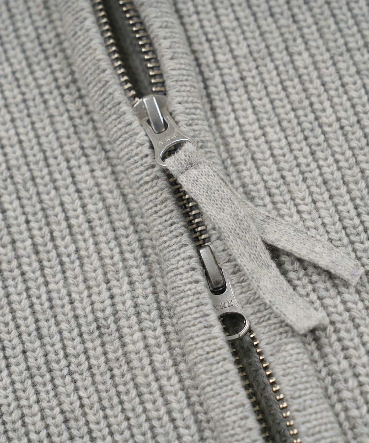 프리즘웍스(FRIZMWORKS) ULTRA HEAVYWEIGHT ZIP UP CARDIGAN _ LIGHT GRAY
