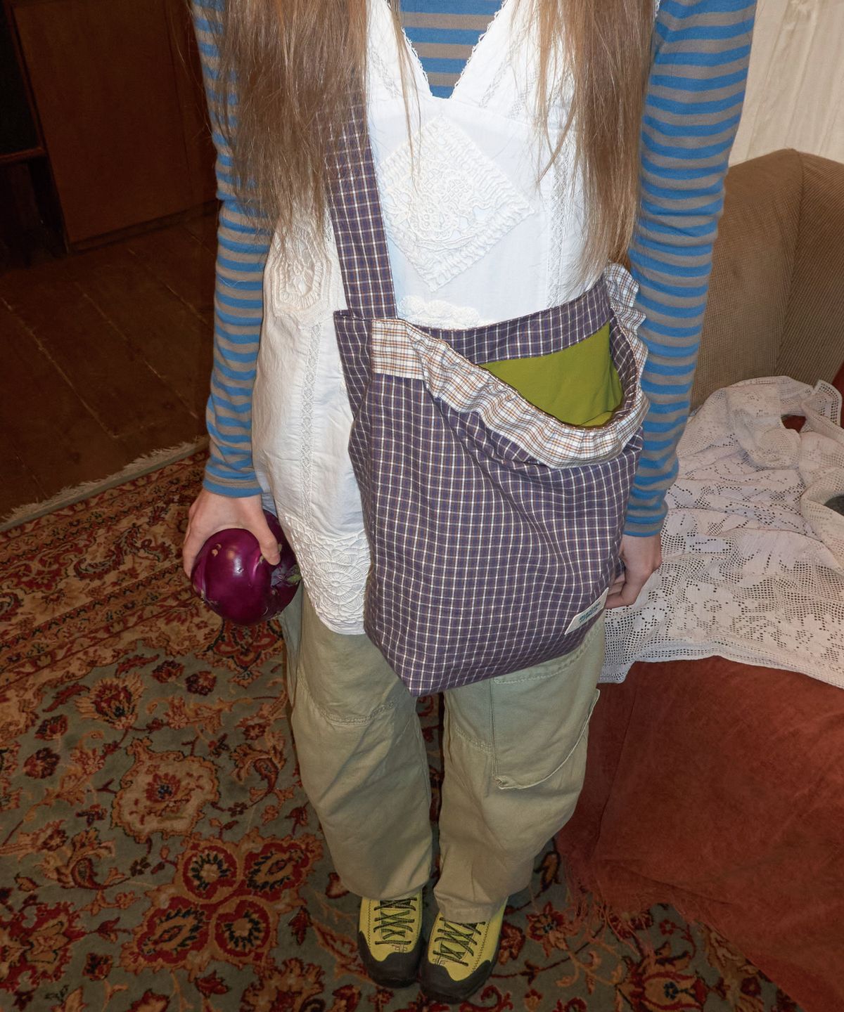메종크렘(MAISON CREME) Check Frill reversible bag_Grape purple