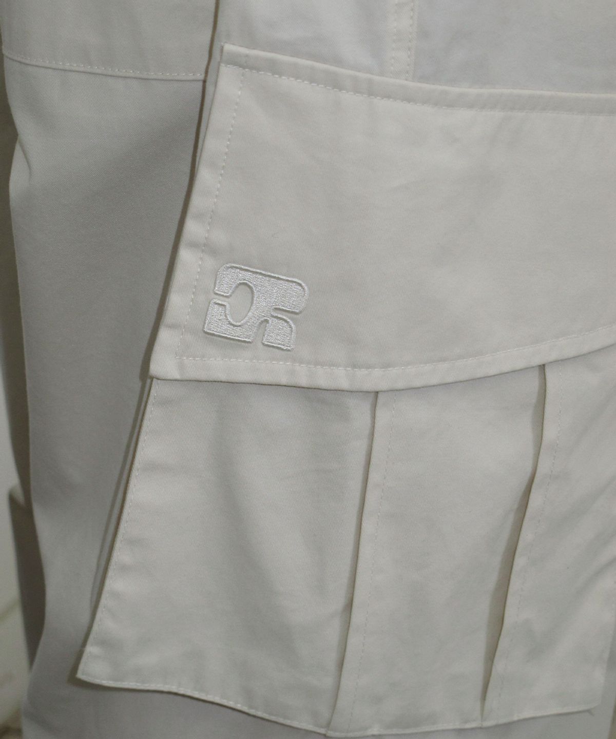 센토르(CENTAUR.KR) LACE-UP CARGO BANDING PANTS_IVORY