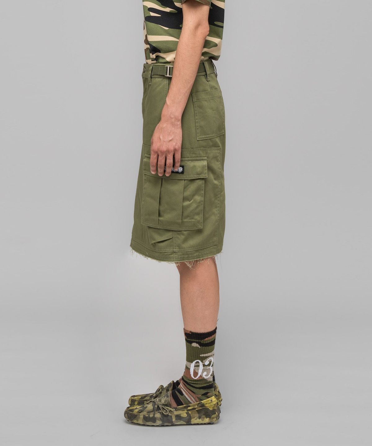 032씨(032C) (W) 마스크 초이스 카고 스커트 MASKED CHOICE CARGO SKIRT FADED GREEN