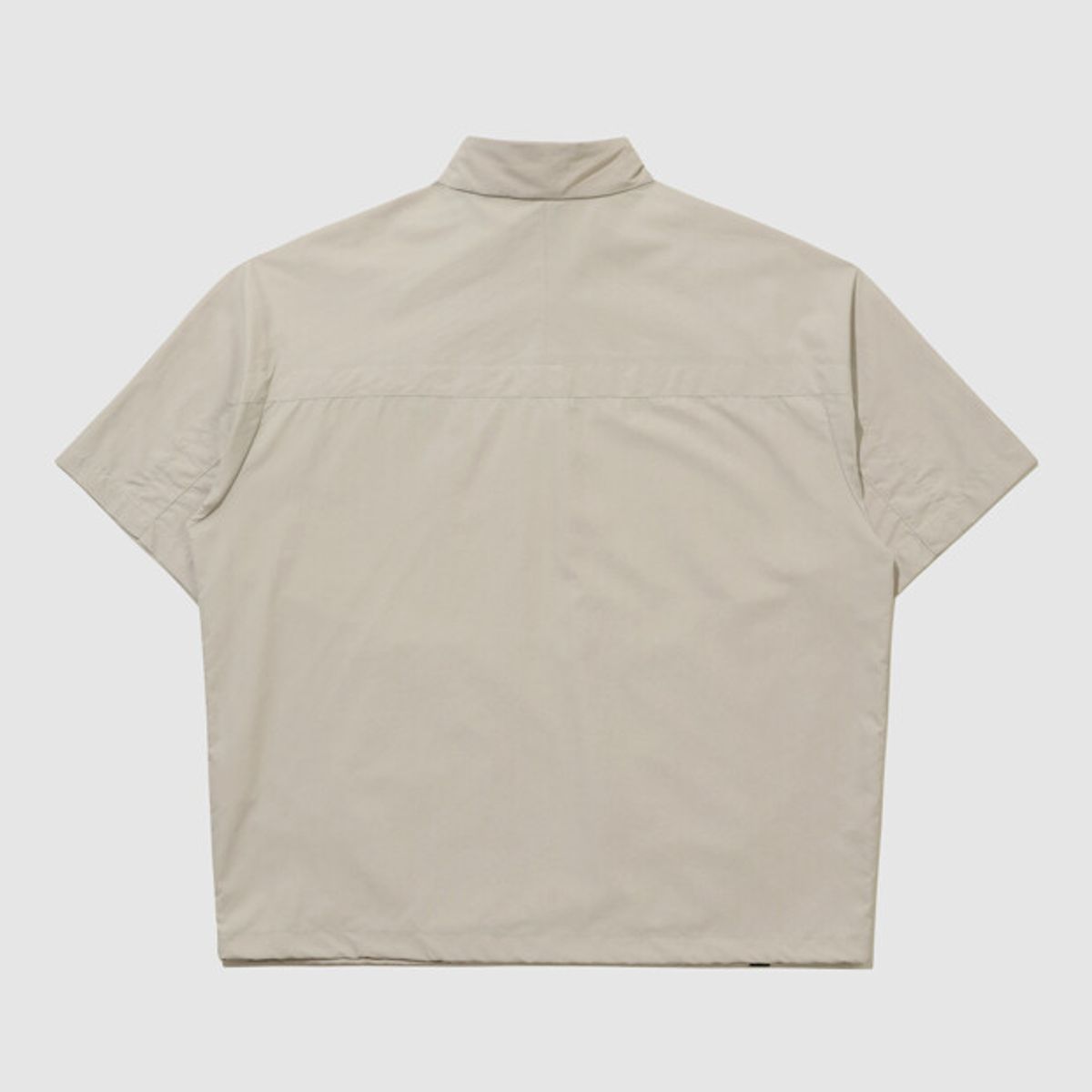 엄브로(UMBRO) 클래식 반팔 스탠넥 아노락 베이지 UR124CWT31