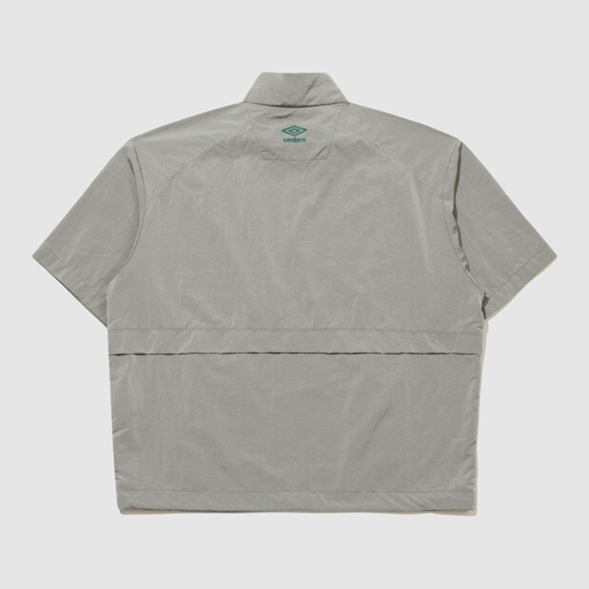 엄브로(UMBRO) 클래식 플러스 스탠넥 아노락 그레이 UR121CWT33