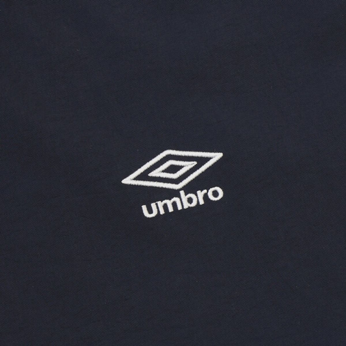 엄브로(UMBRO) 클래식 반팔 피스테 네이비 UR121CWT32