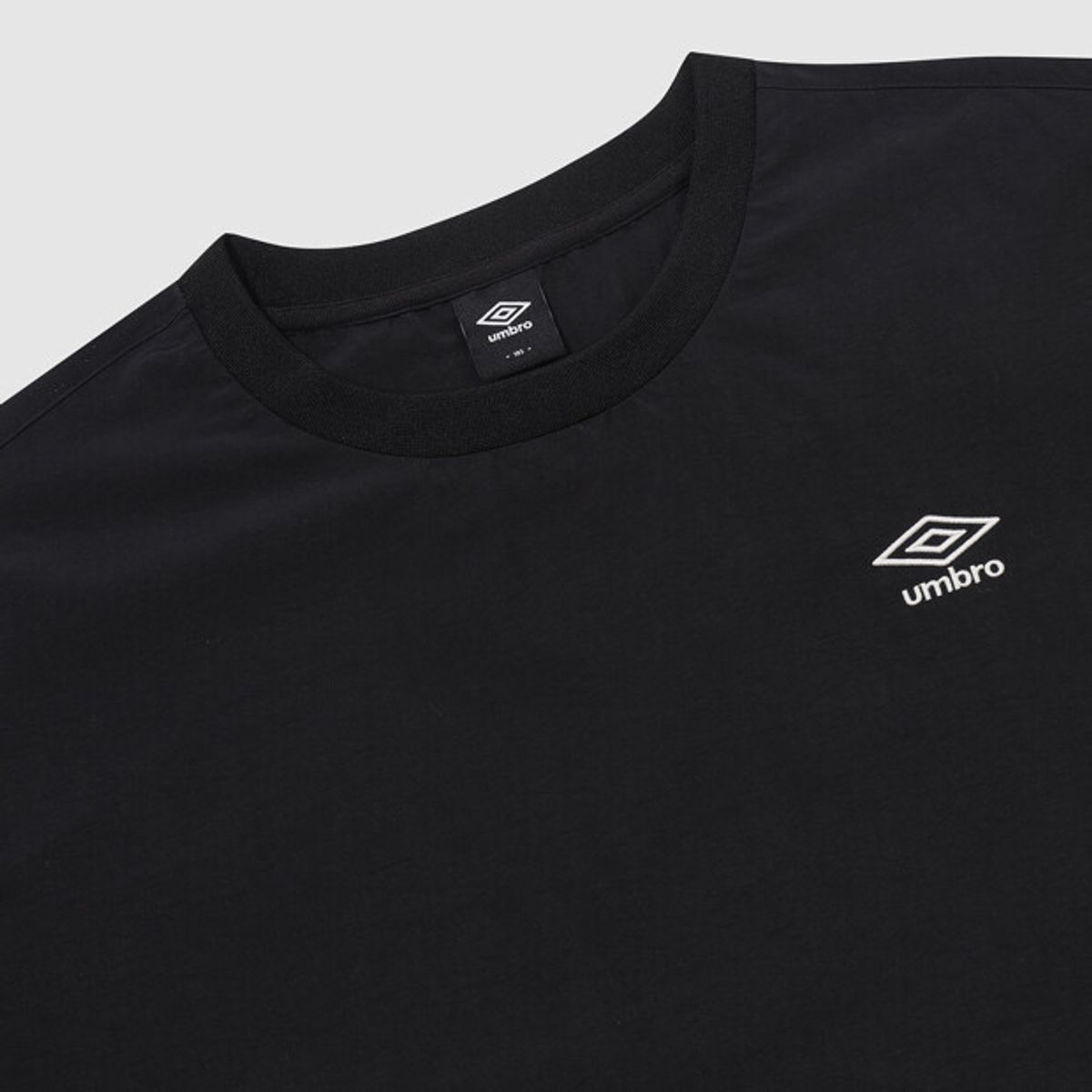 엄브로(UMBRO) 클래식 반팔 피스테 블랙 UR121CWT32