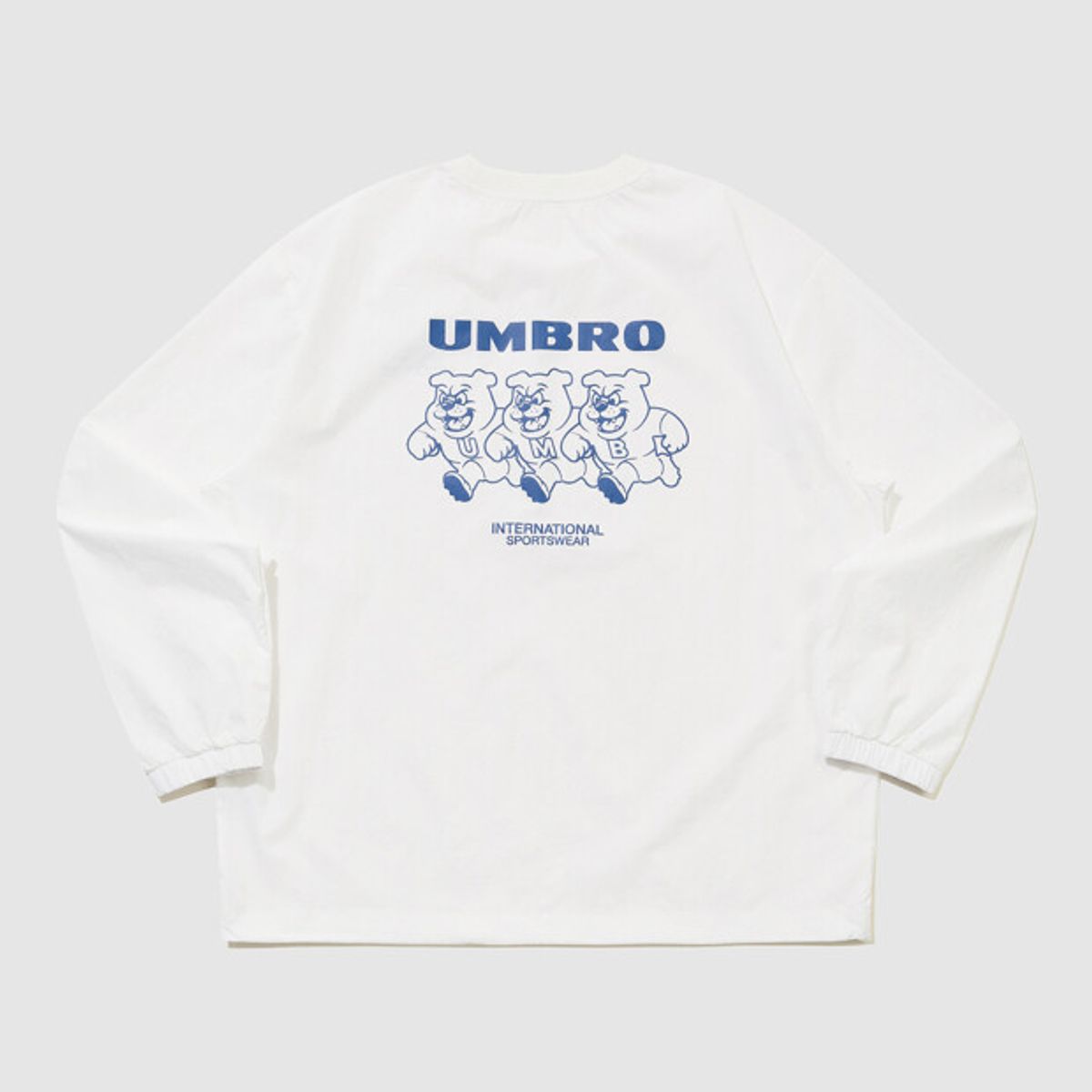 엄브로(UMBRO) 팝러쉬 더비독 그래픽 긴팔 피스테 화이트 UR121CWT35