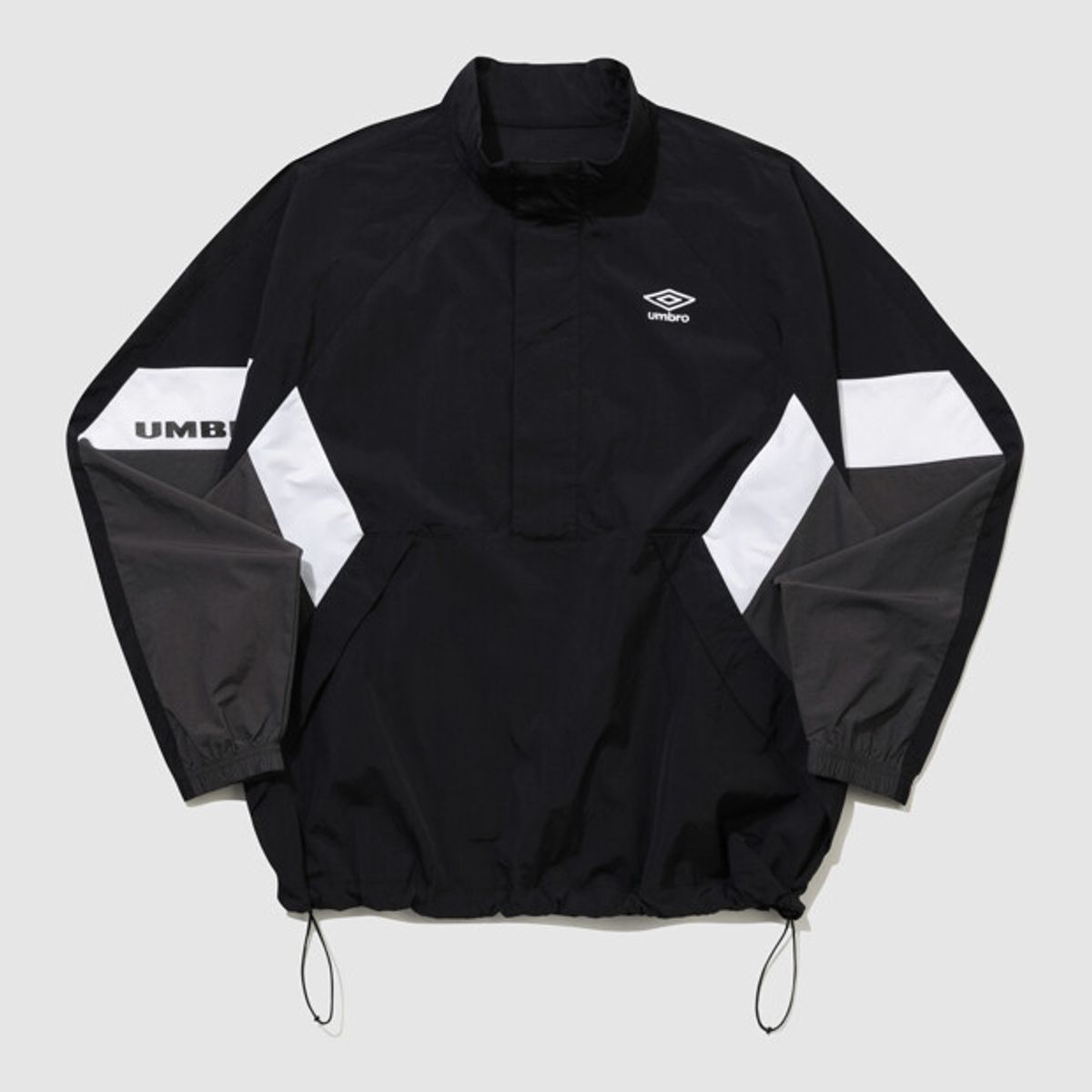 엄브로(UMBRO) 팝러쉬 컬러블럭 스탠넥 아노락 블랙 UR123CWT34