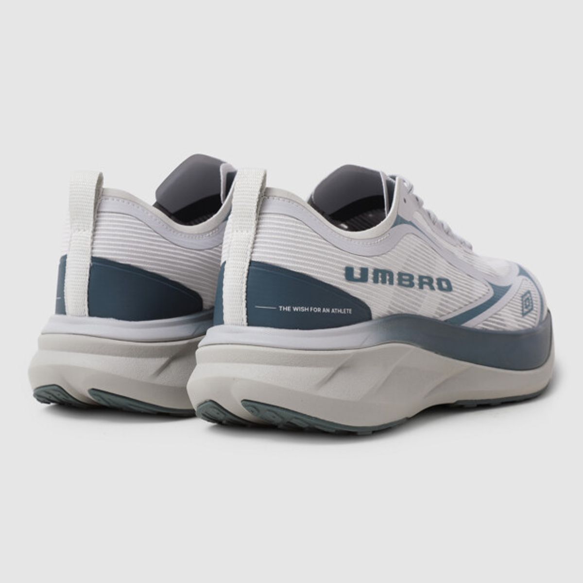 엄브로(UMBRO) WISHED RUN (위시드 런) 그레이 UR123RPR20
