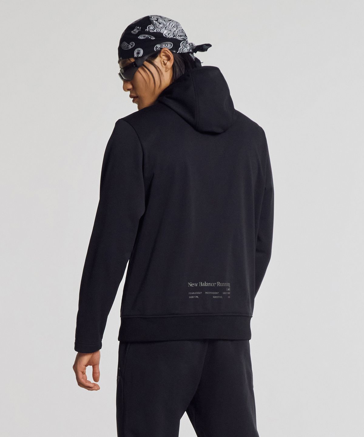 뉴발란스(NEW BALANCE) NBMDG15203 / PF 에센셜 후드집업 (BLACK)