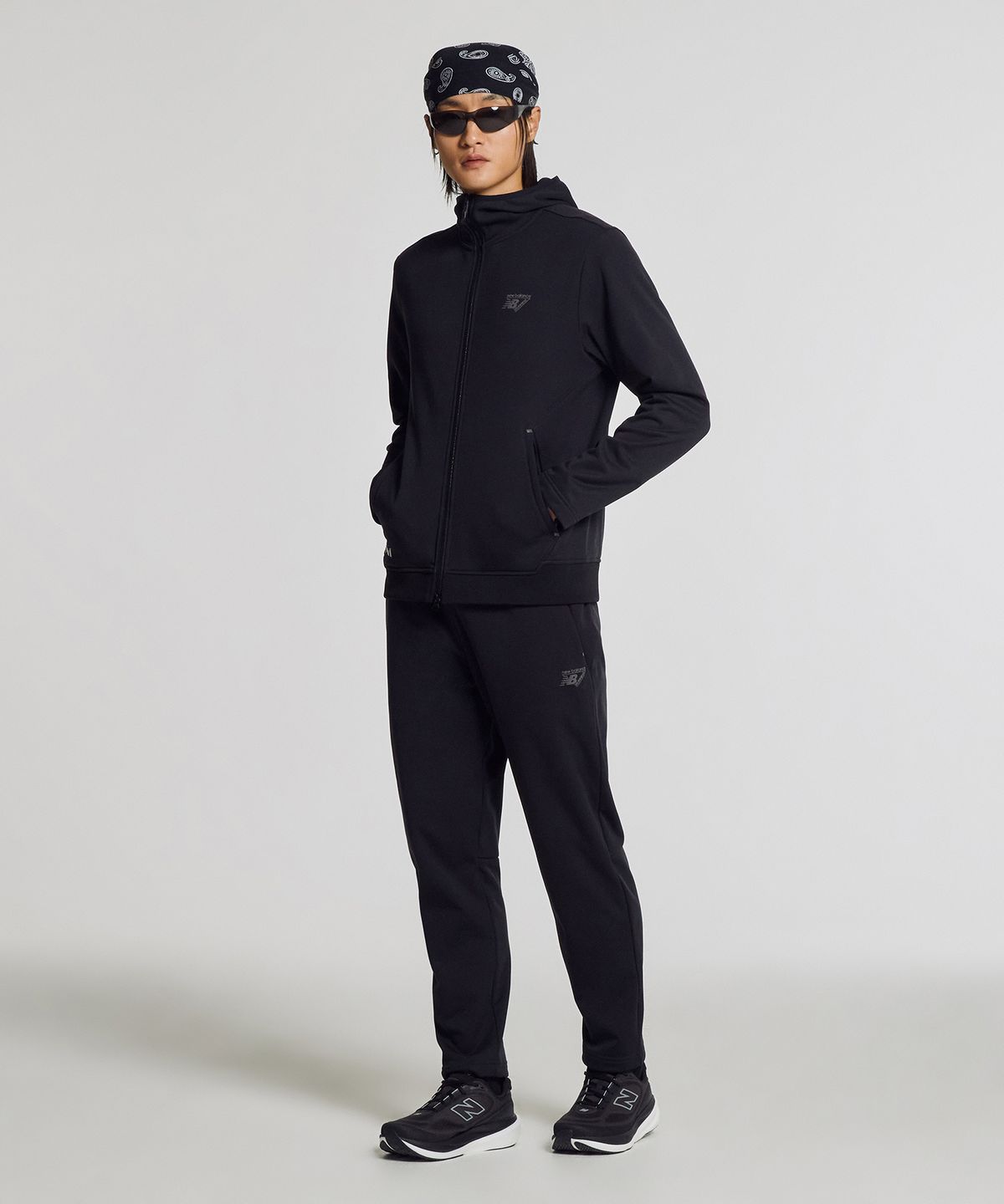 뉴발란스(NEW BALANCE) NBMDG15203 / PF 에센셜 후드집업 (BLACK)