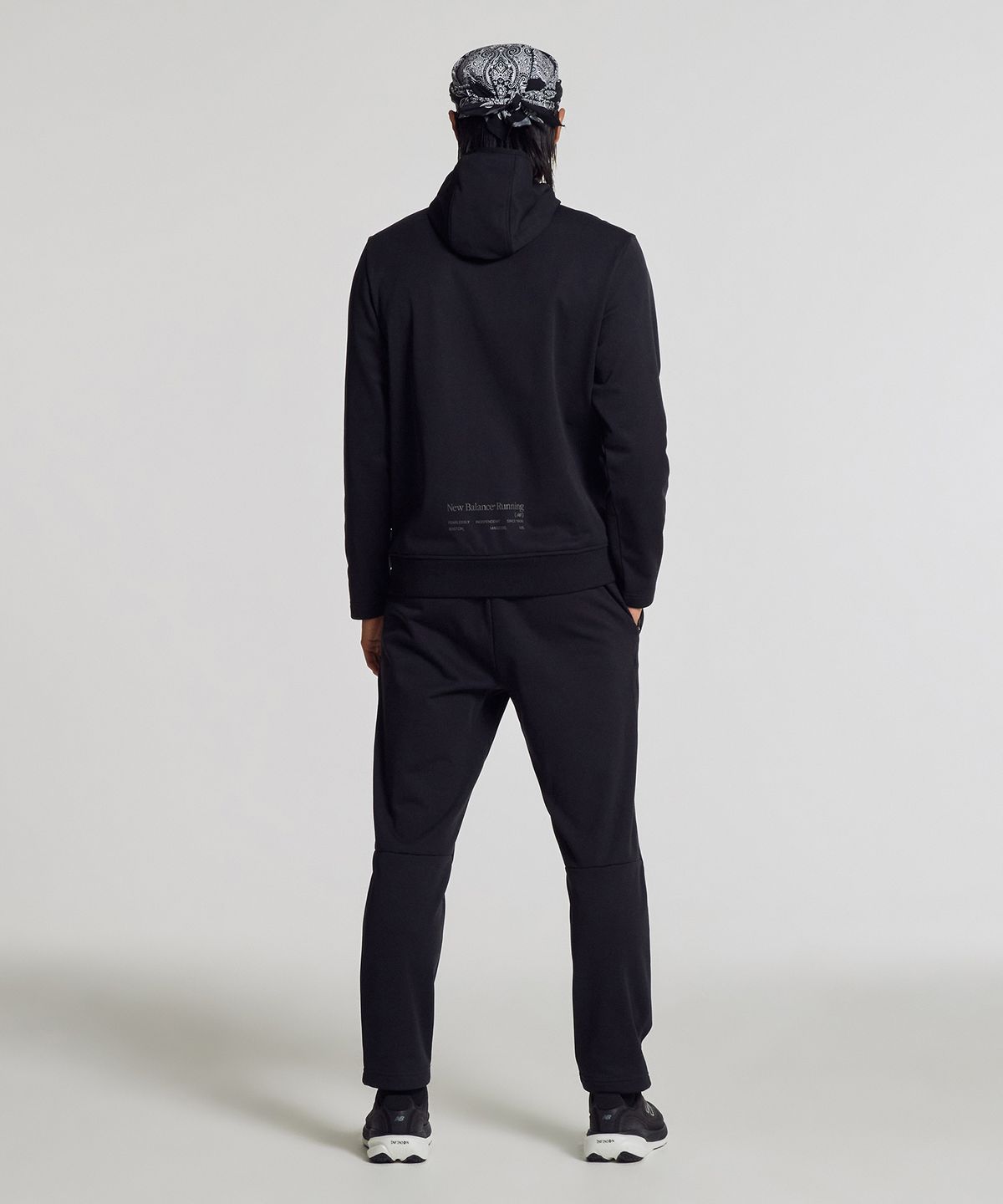뉴발란스(NEW BALANCE) NBMDG15203 / PF 에센셜 후드집업 (BLACK)