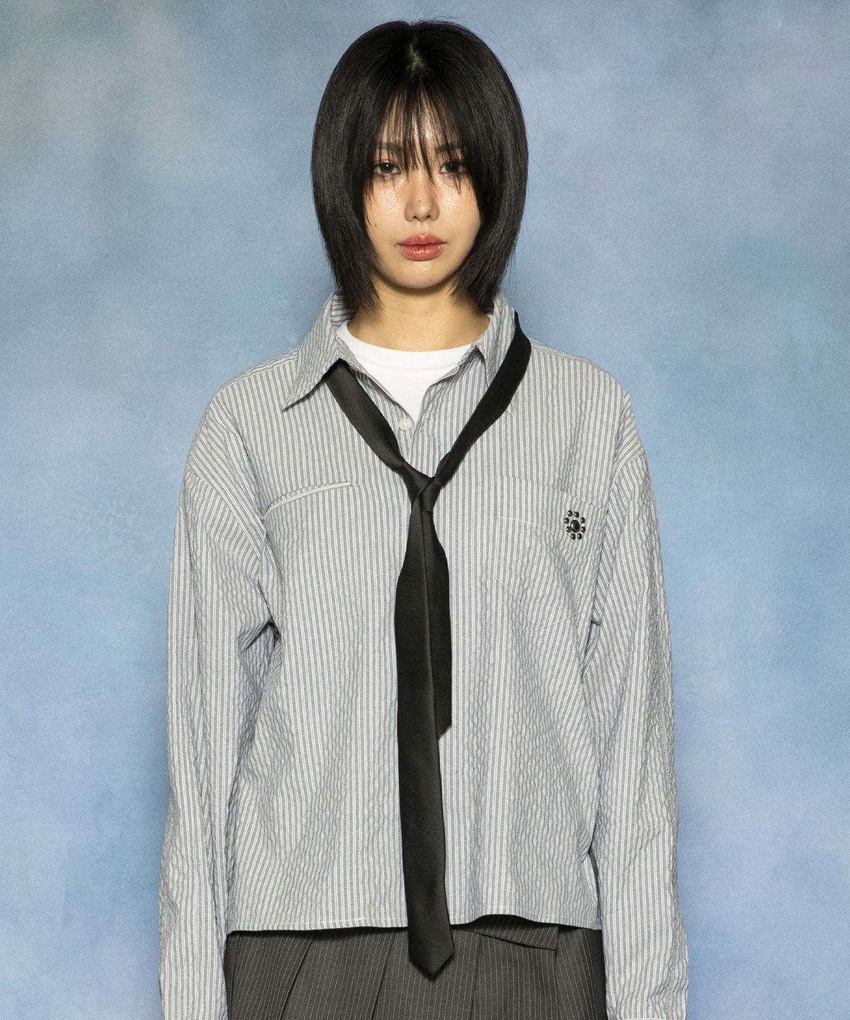 글랙(GLACK) GS016 스터드 포인트 크롭 긴팔 셔츠 (GRAY)