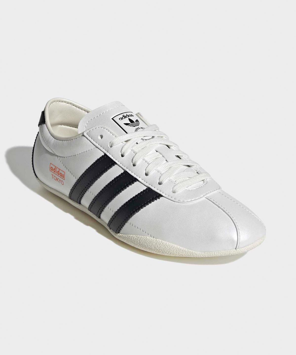 아디다스(ADIDAS) 도쿄 - 메탈릭화이트:블랙 / IH6609