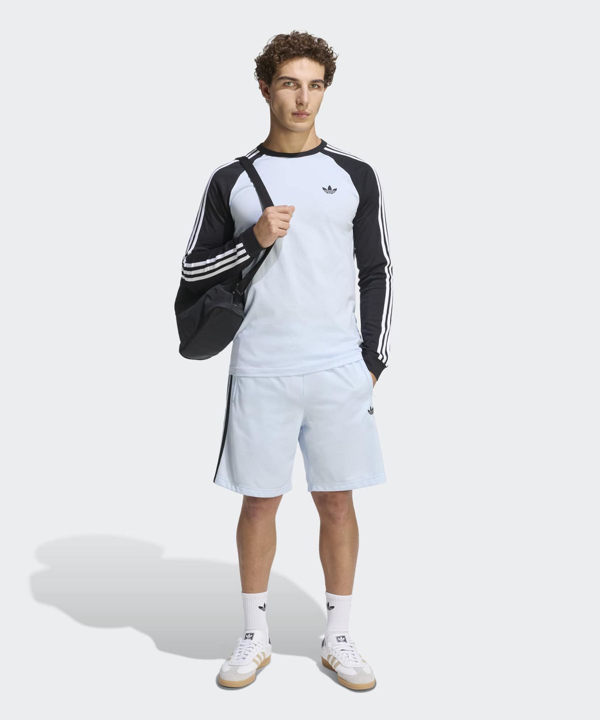 아디다스(ADIDAS) 3-스트라이프 롱 슬리브 티셔츠 - 크리스탈스카이 / KE2424