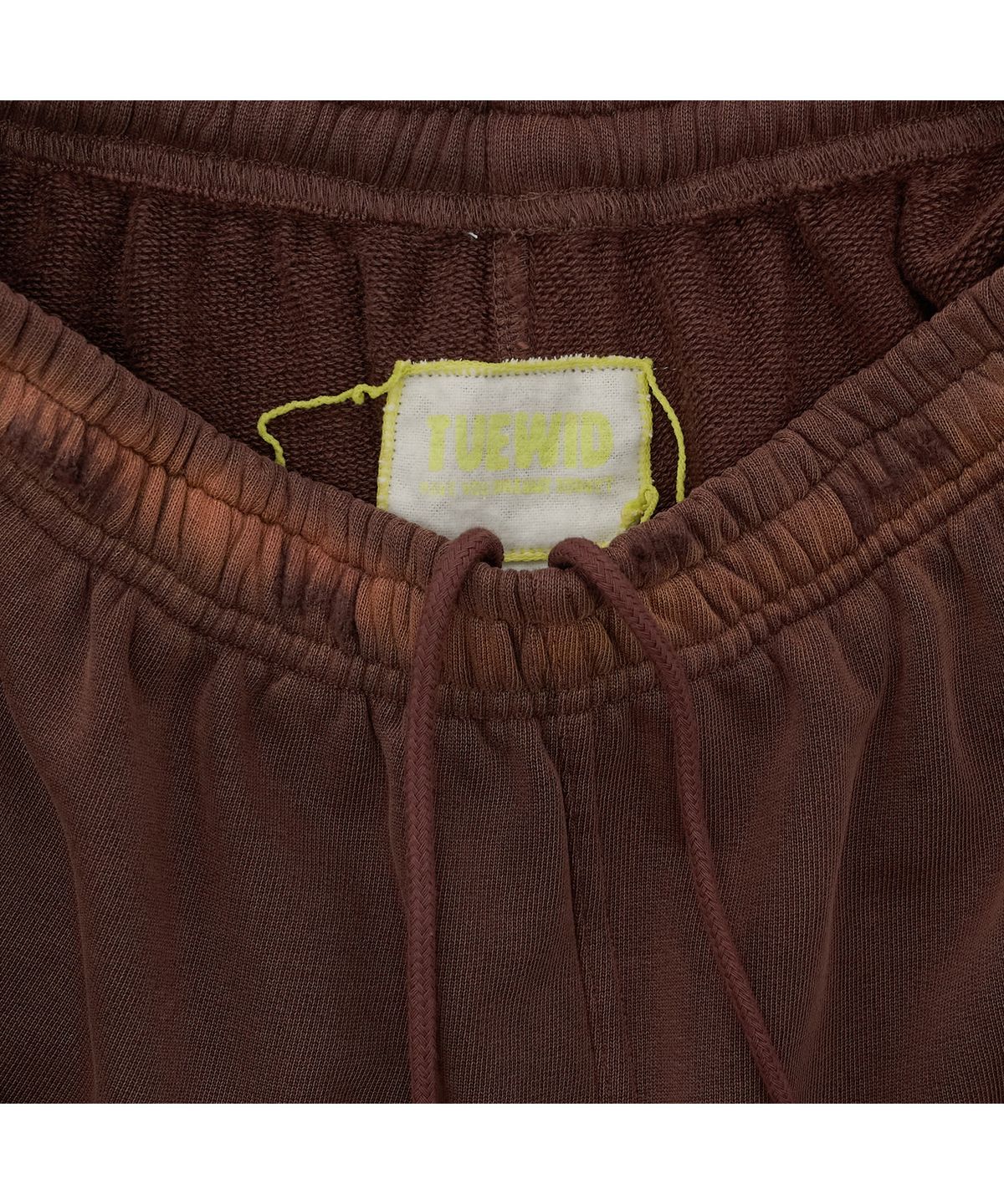 투위드(TUEWID) Tuewid classic embroidery sweatpants in raw edge lounge fit (bloody burgundy)