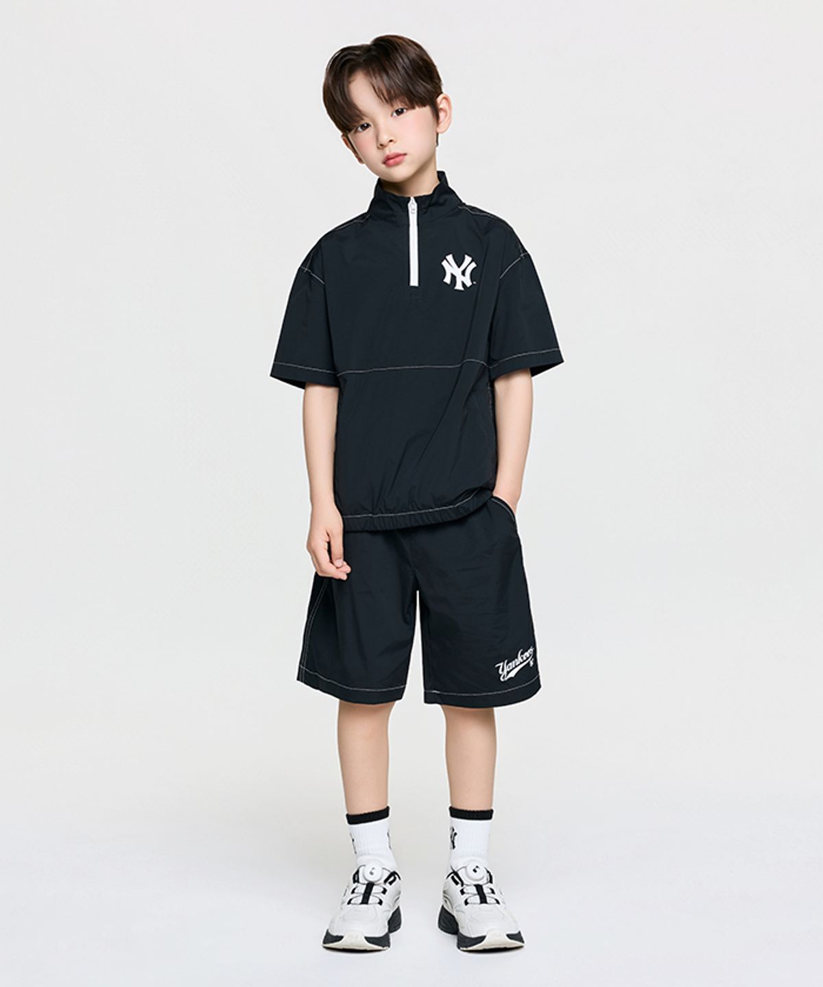 엠엘비 키즈(MLB KIDS) 스포티브 베이직 우븐 반팔 아노락 세트 NY (Black)