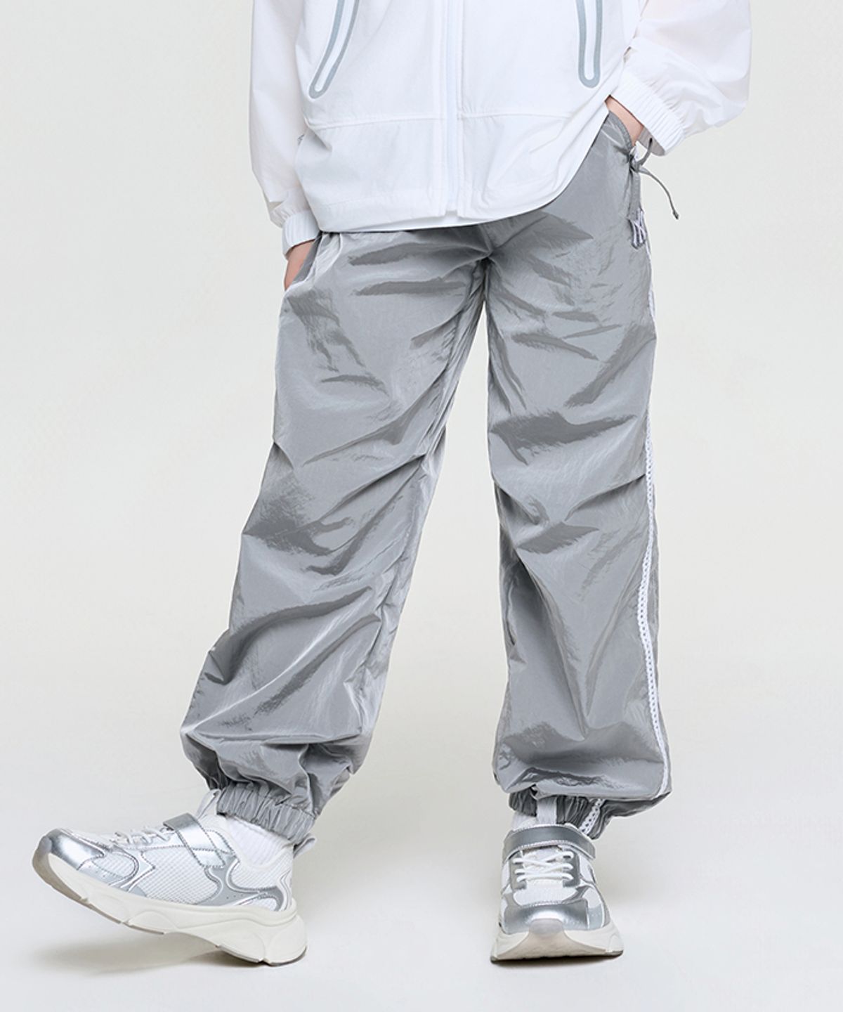 엠엘비 키즈(MLB KIDS) 스포티브 걸즈 레이스 와이드 조거 우븐팬츠 NY (Silver)