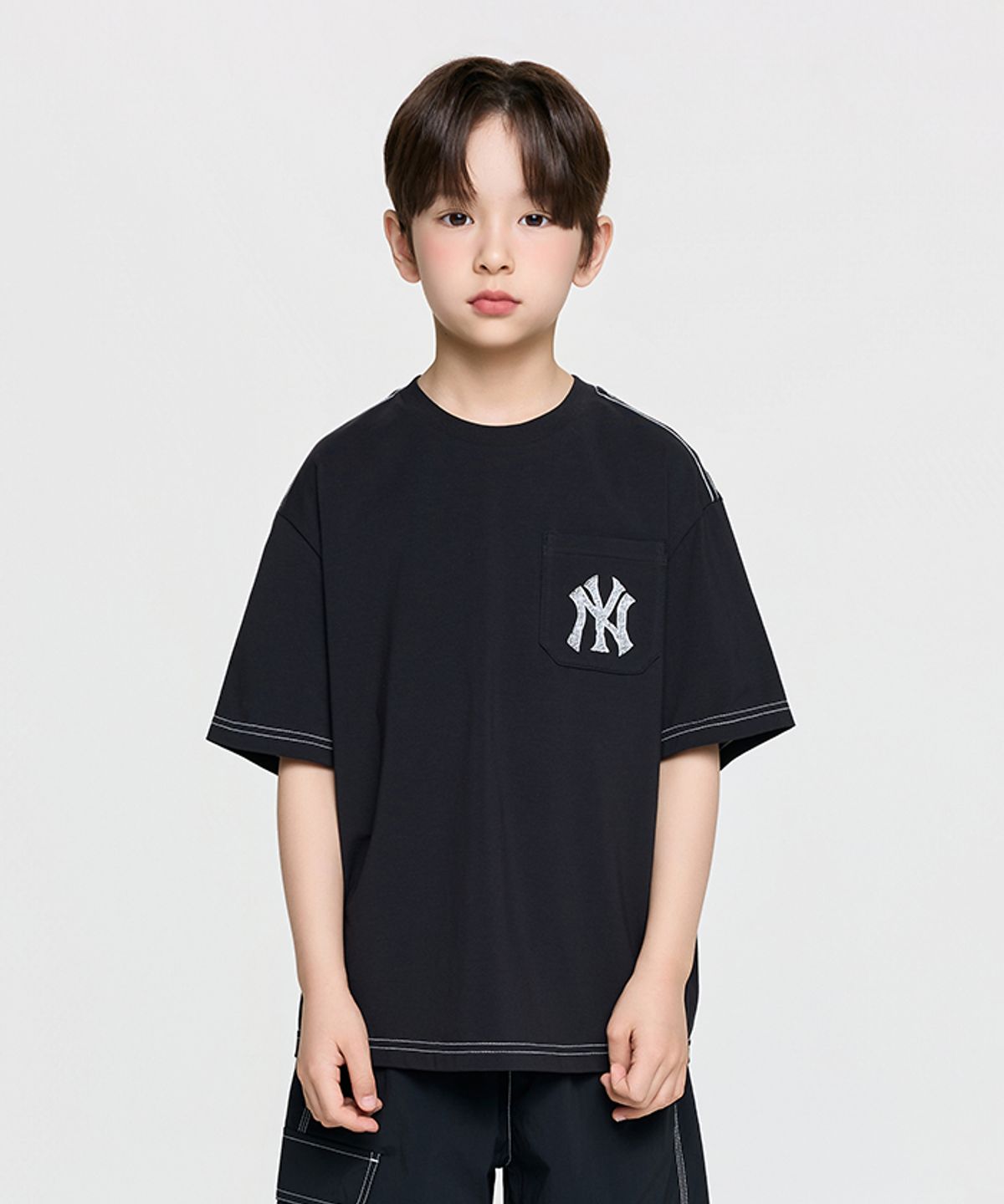 엠엘비 키즈(MLB KIDS) 스트릿 모노그램 빅럭스 티셔츠 NY (Black)