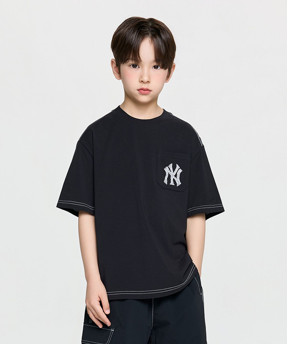 엠엘비 키즈(MLB KIDS) 스트릿 모노그램 빅럭스 티셔츠 NY (Black)
