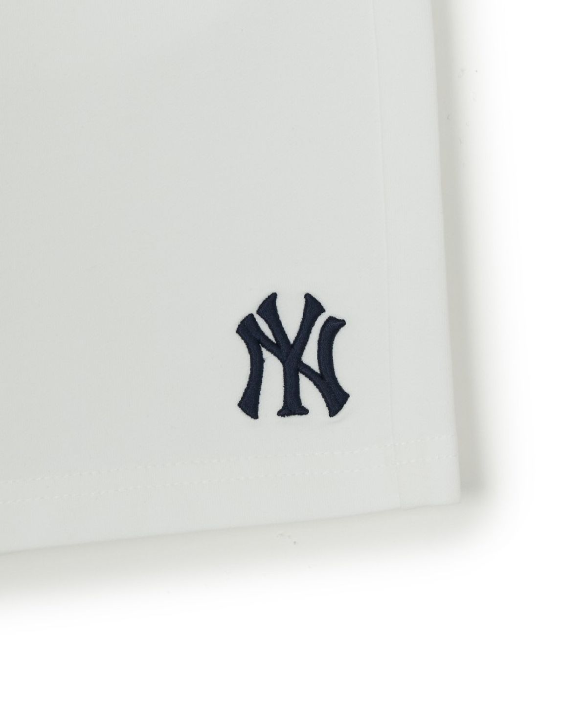 엠엘비 키즈(MLB KIDS) 베이직 스몰로고 반바지 NY (White)
