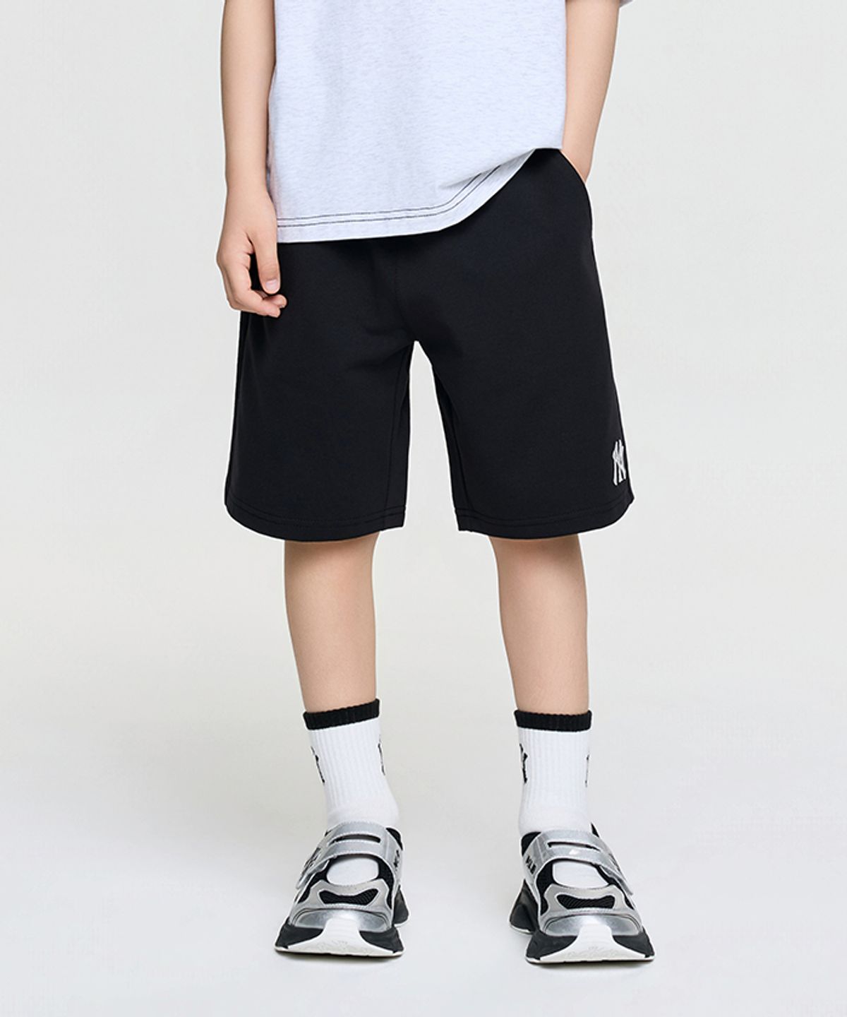 엠엘비 키즈(MLB KIDS) 베이직 스몰로고 반바지 NY (Black)