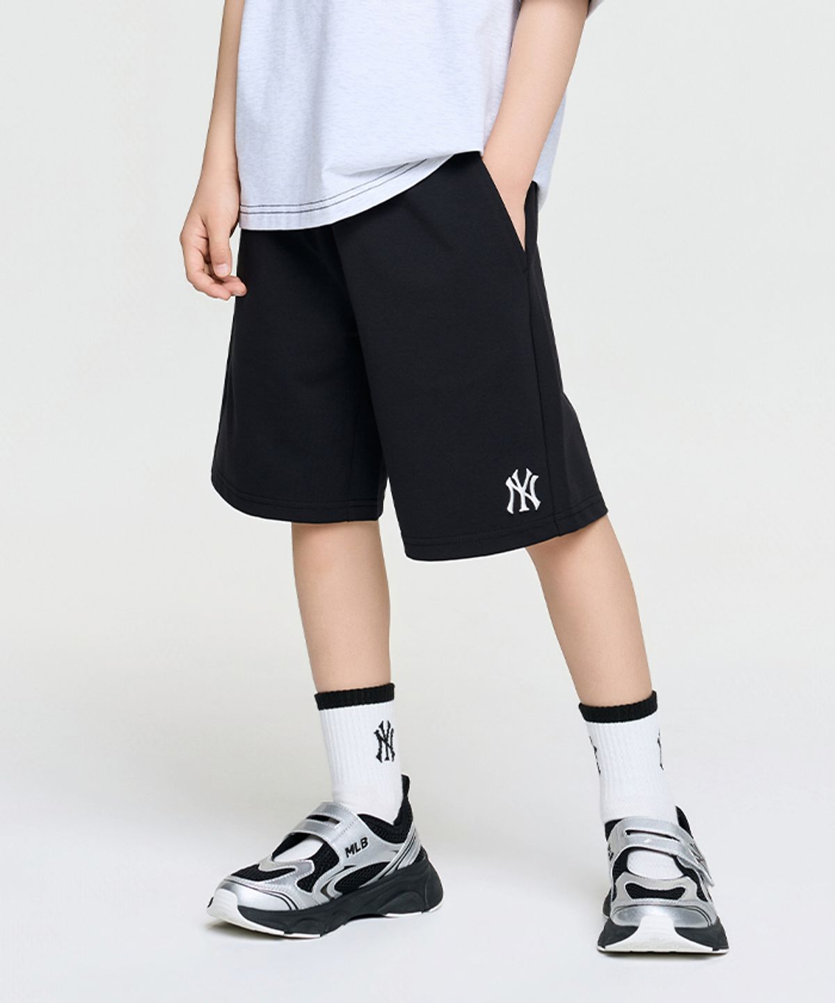 엠엘비 키즈(MLB KIDS) 베이직 스몰로고 반바지 NY (Black)