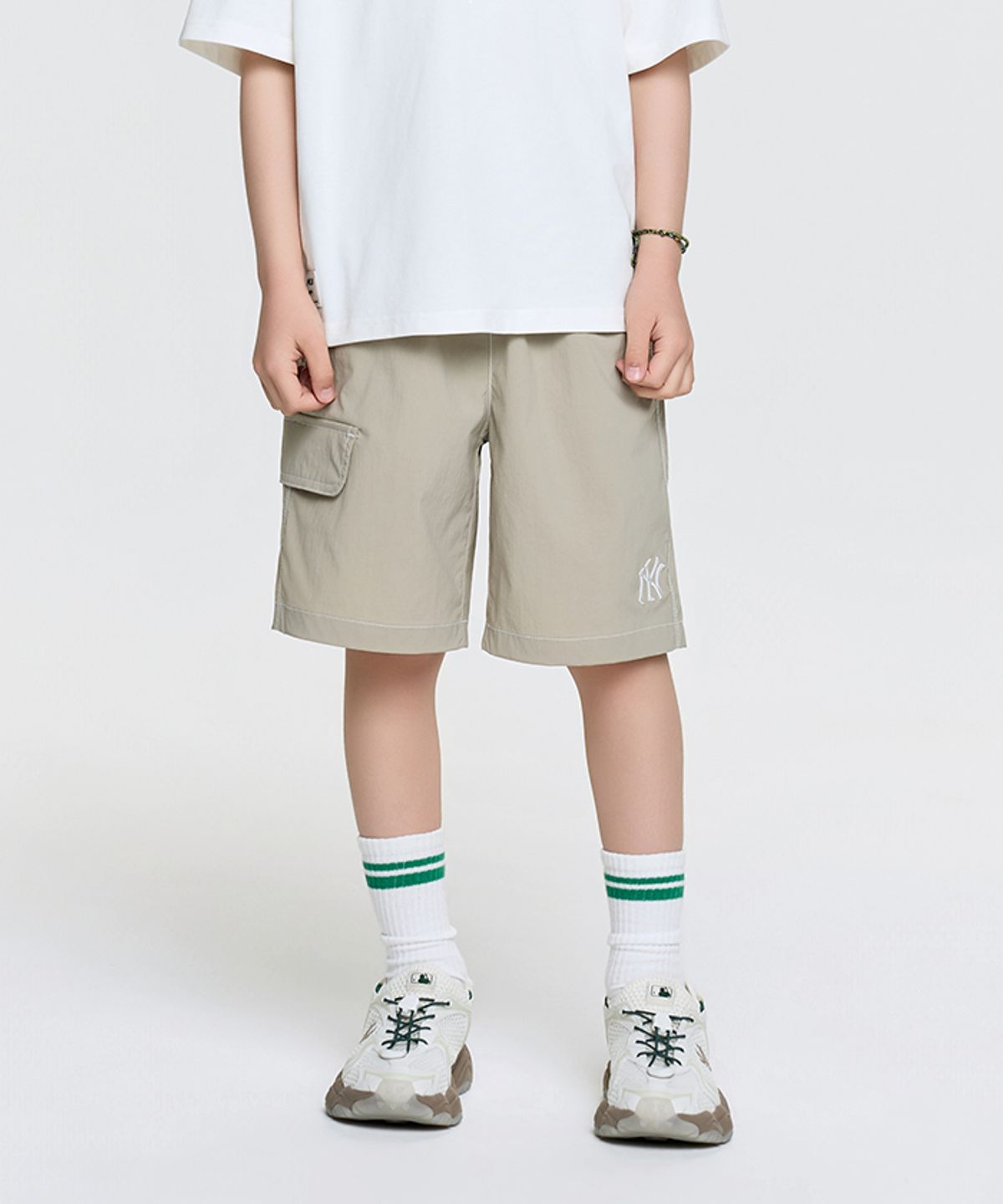 엠엘비 키즈(MLB KIDS) 스포티브 스몰로고 나일론 5부 팬츠 NY (Beige)
