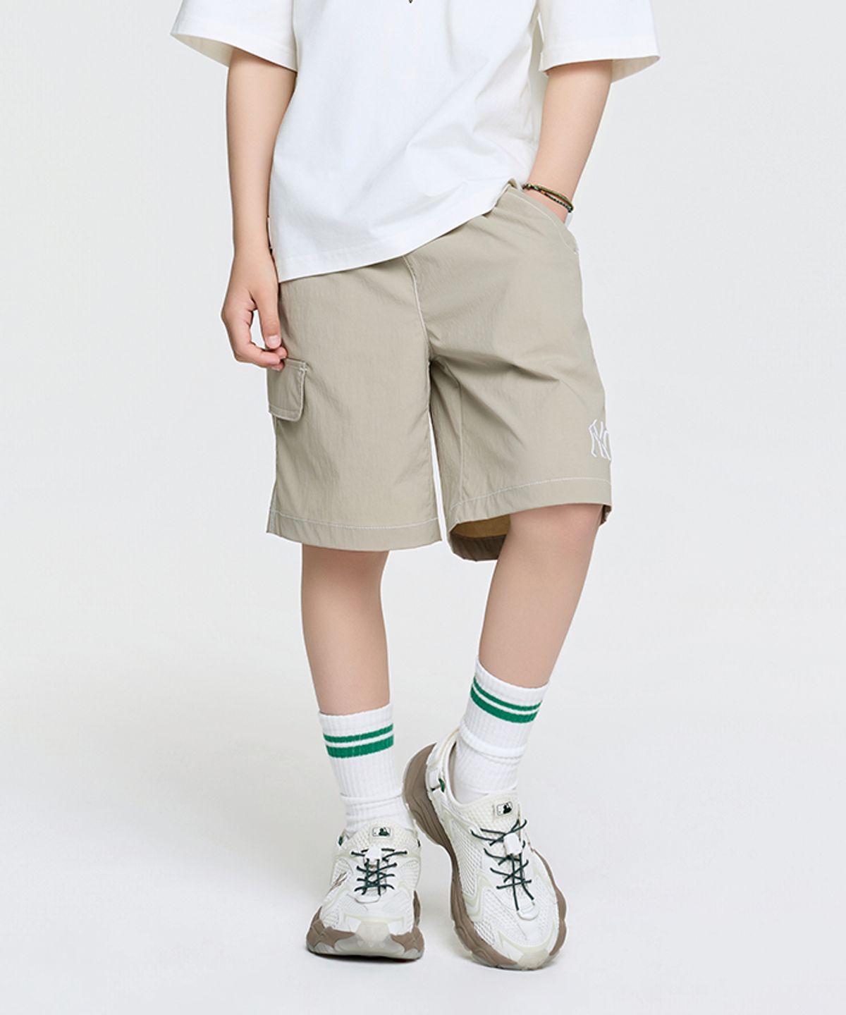 엠엘비 키즈(MLB KIDS) 스포티브 스몰로고 나일론 5부 팬츠 NY (Beige)