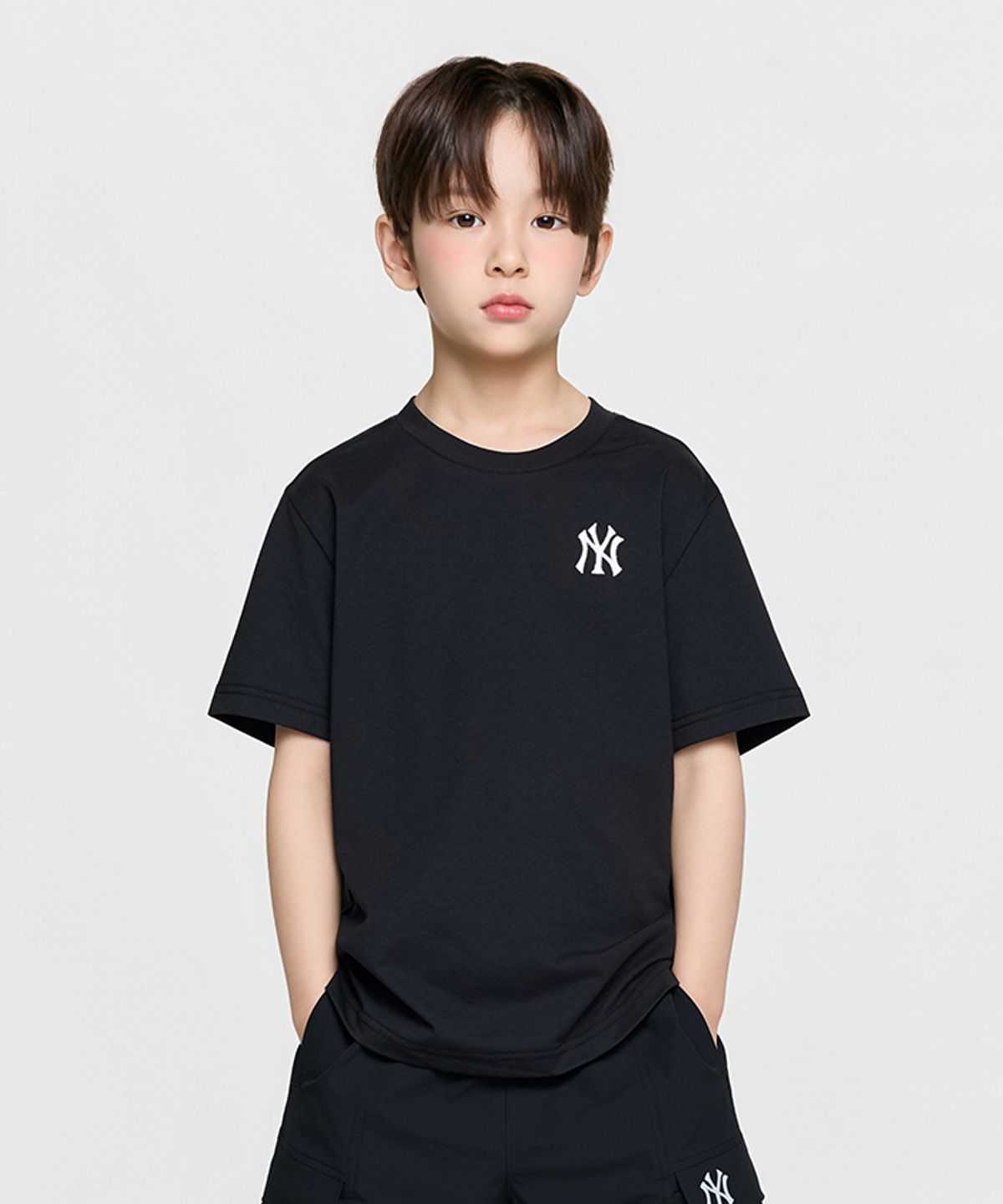 엠엘비 키즈(MLB KIDS) 베이직 스포티브 스몰로고 티셔츠 NY (Black)