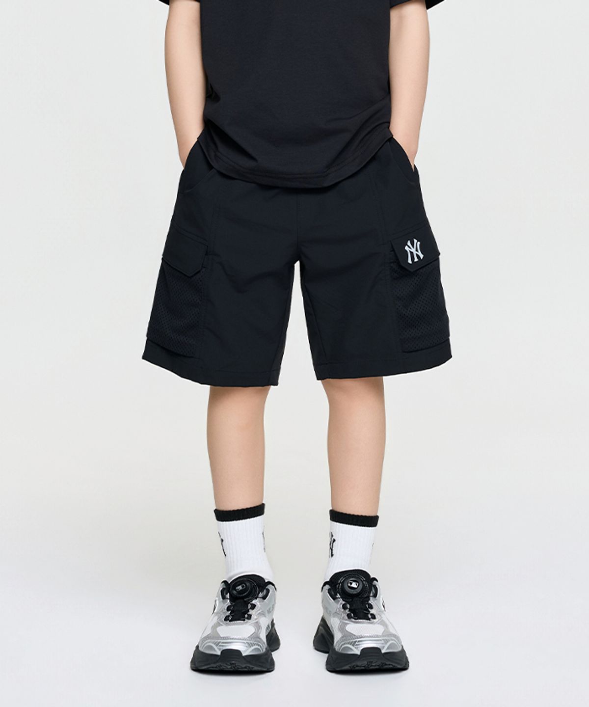 엠엘비 키즈(MLB KIDS) 아웃도어 메쉬배색 카고 5부 팬츠 NY (Black)