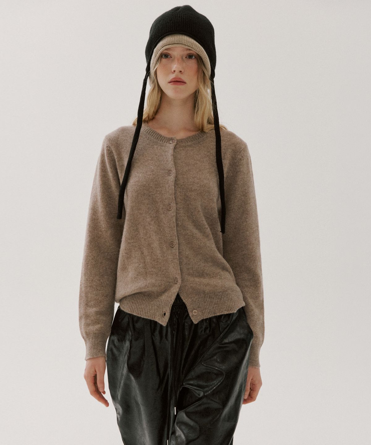 알엠알엔(RMRN) R 100% WOOL CARDIGAN