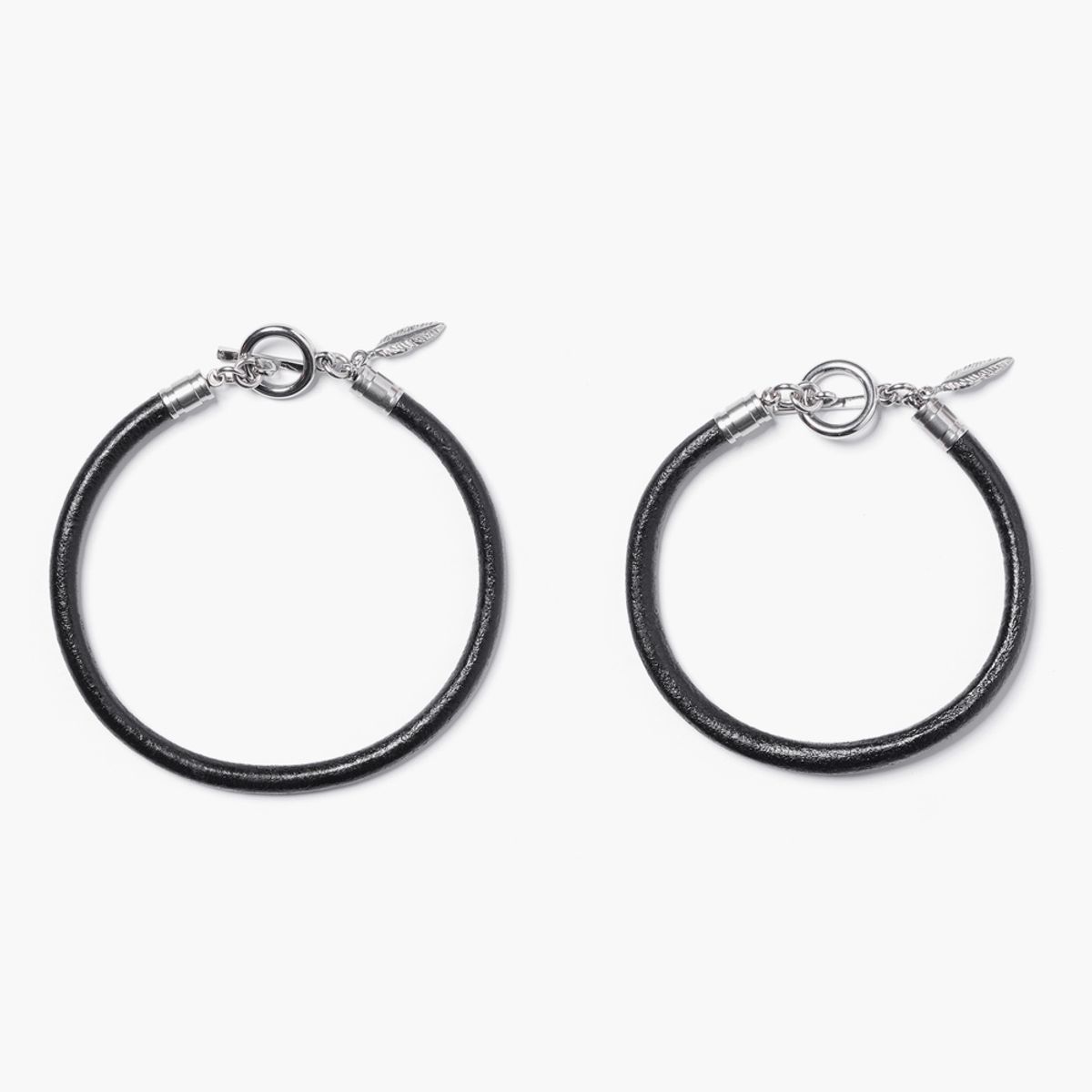 제이반스 클래식(JBANS CLASSIC) 4mm 블랙통가죽 토글바팔찌 (C2503AC1302_BK)