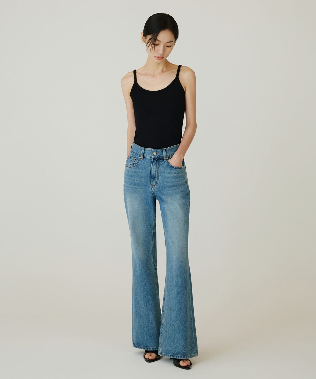 시야쥬(SIYAZU) SITP5269 컴포트 브이넥 나시탑_Black