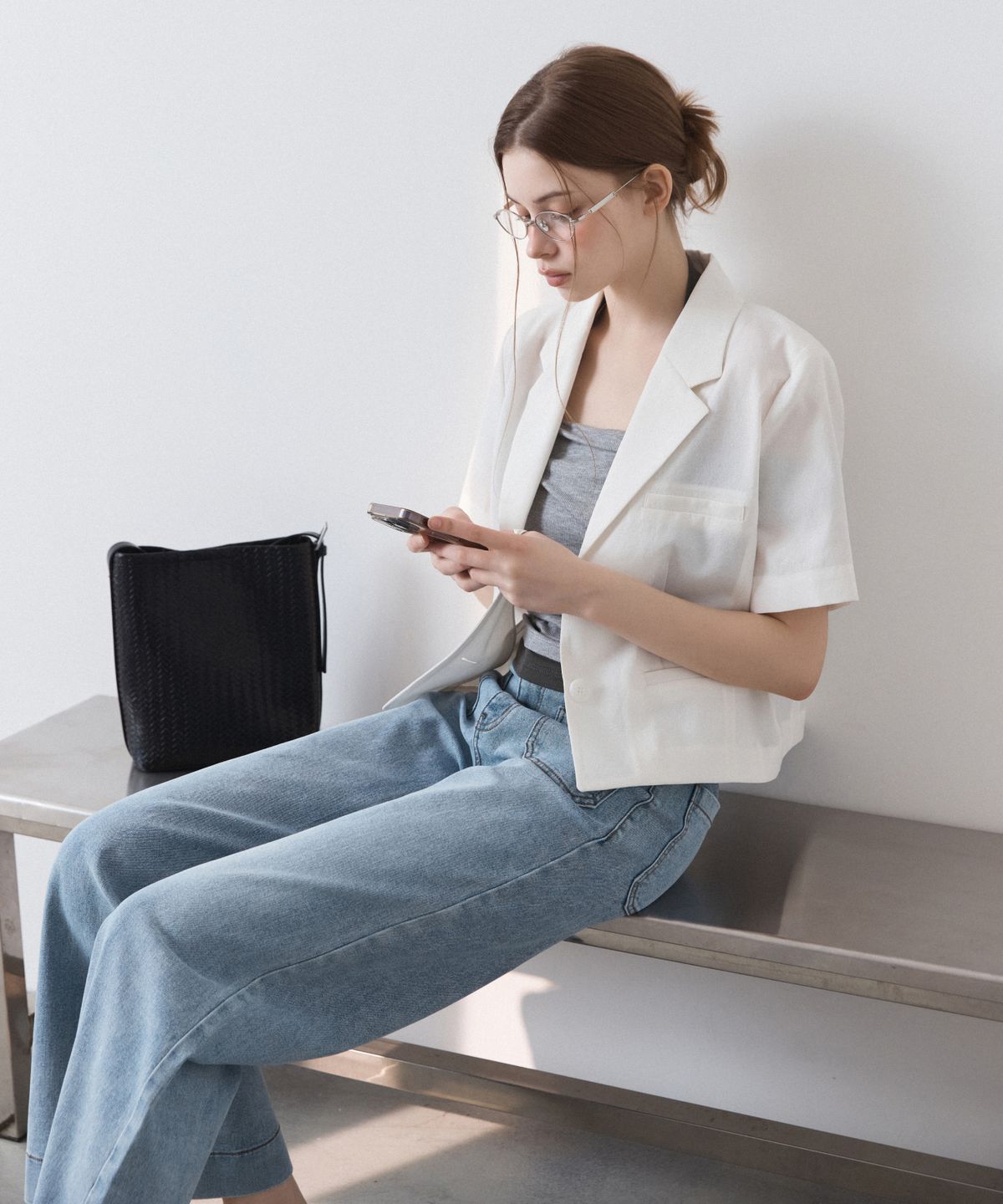 미쏘(MIXXO) 위빙 버킷백_MIABKG401B