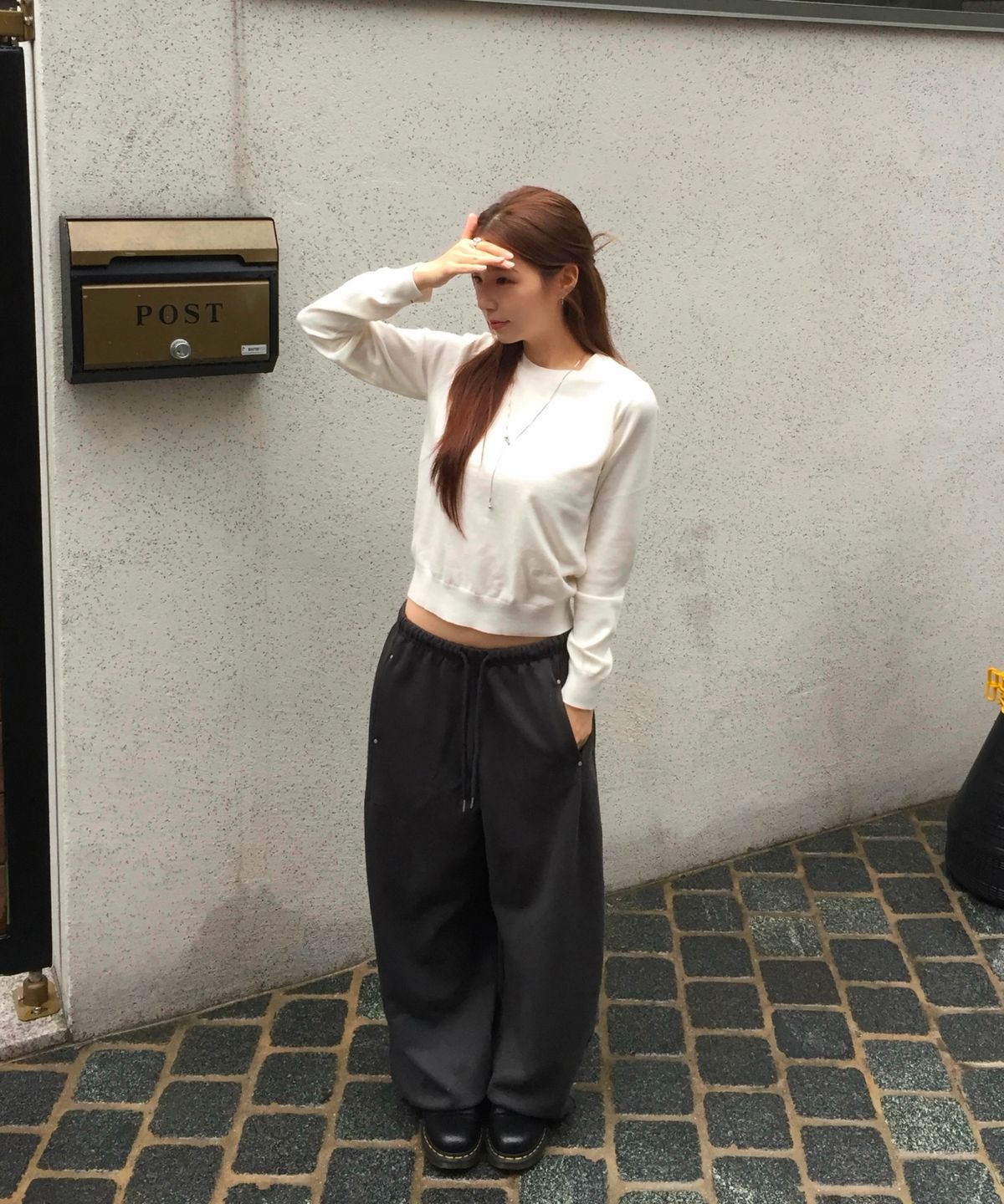 미쏘(MIXXO) 커브드 밴딩 팬츠_MIWTMG80QC/MIWTMG92QA