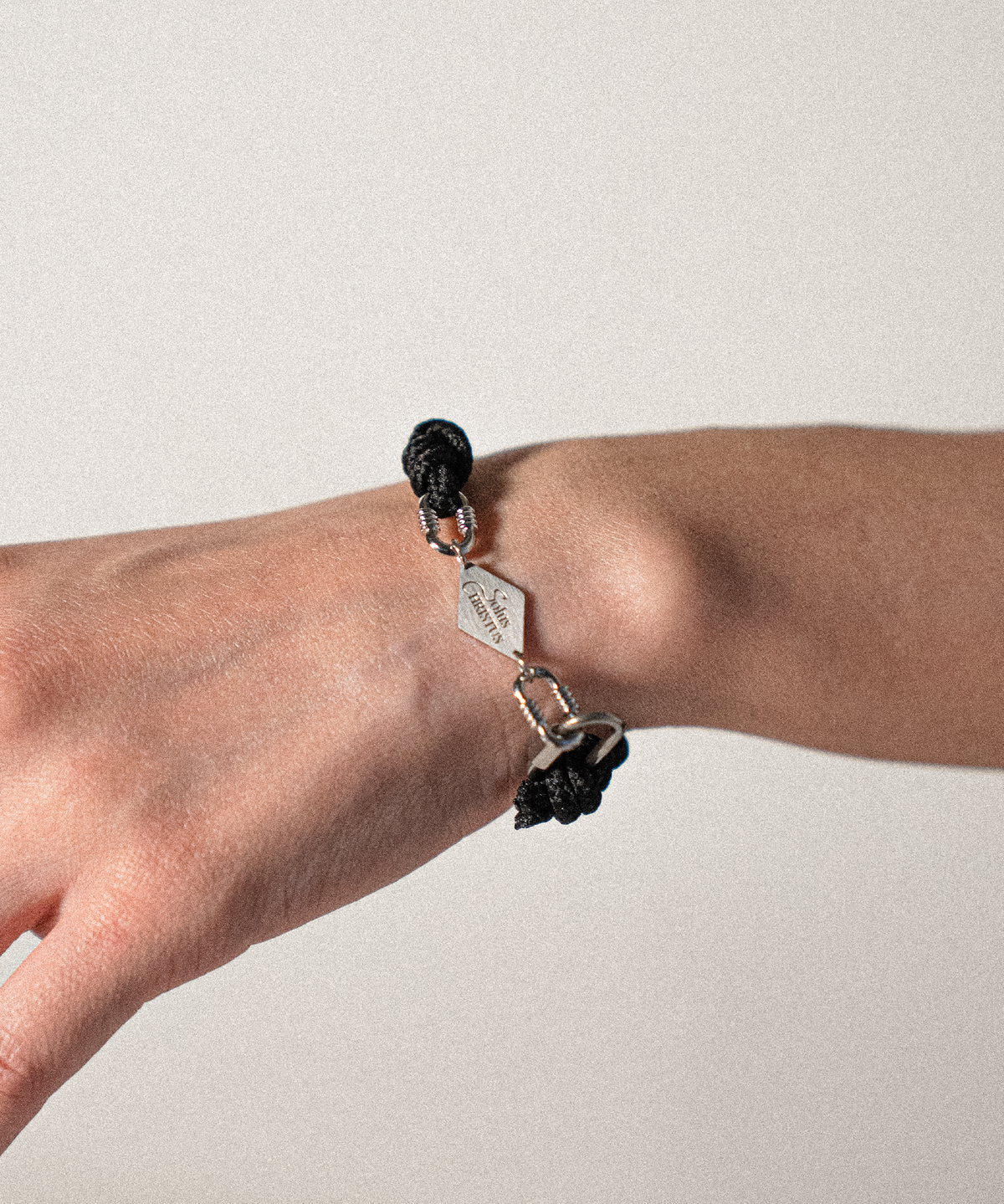 리스토어(RESTORE) SOLUS CHRISTUS Knot bracelet