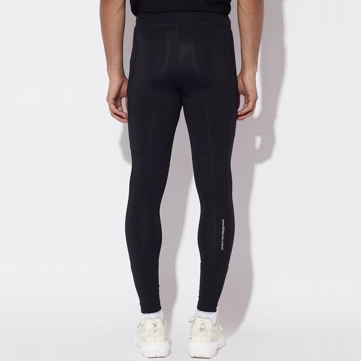 써클 스포츠웨어(CIRCLE SPORTSWEAR) 에센셜 맨 인 타이즈 러닝 레깅스 오닉스 블랙 남성