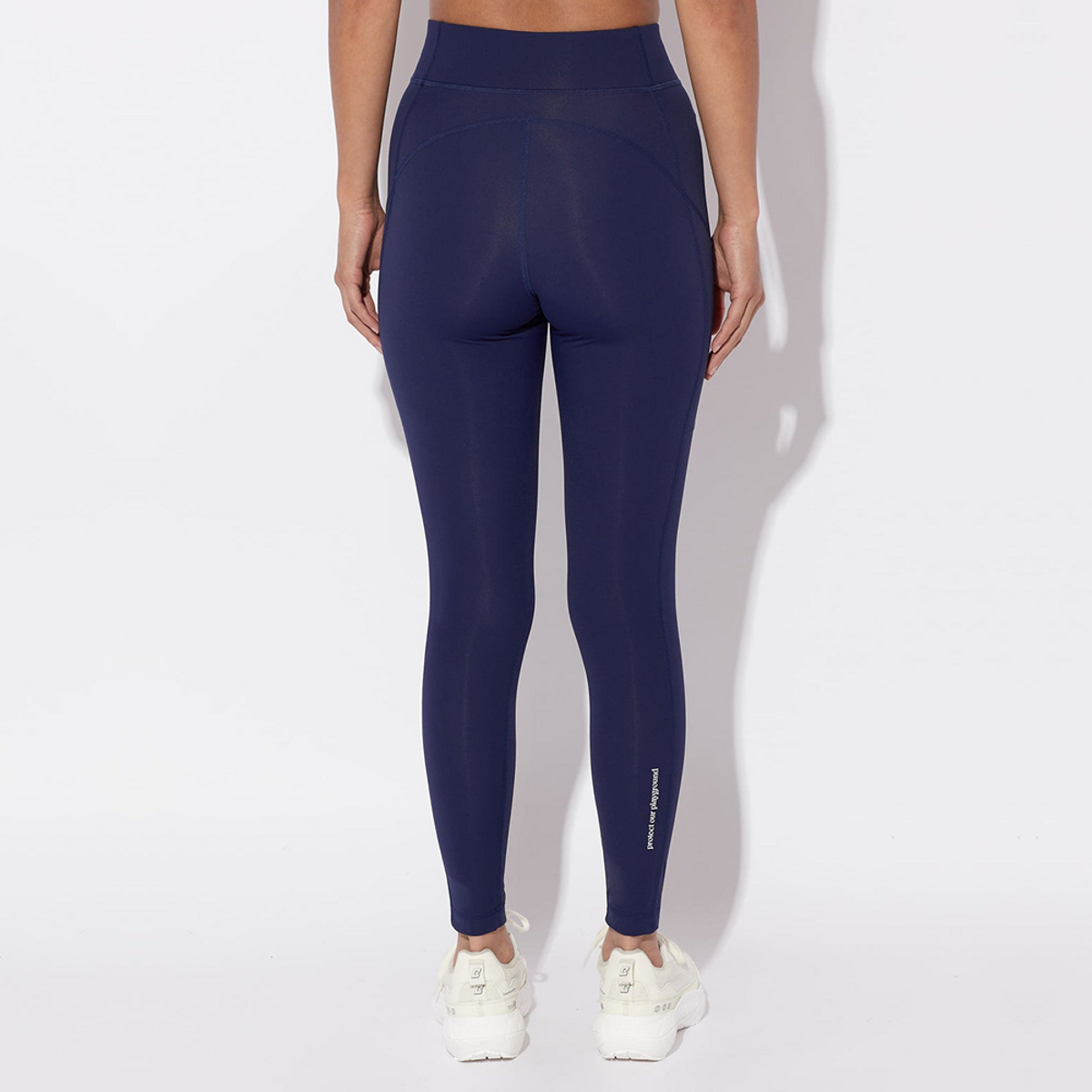써클 스포츠웨어(CIRCLE SPORTSWEAR) 에센셜 겟 인 쉐이프 레깅스 네이비 여성