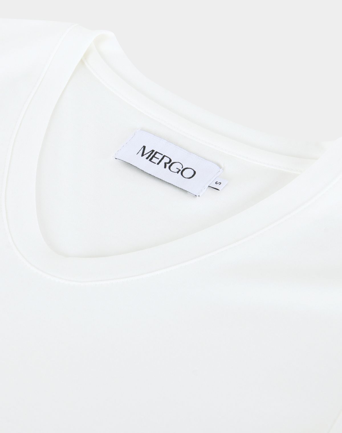 메르고(MERGO) 우먼 U넥 하프슬리브 티셔츠 [아이보리]