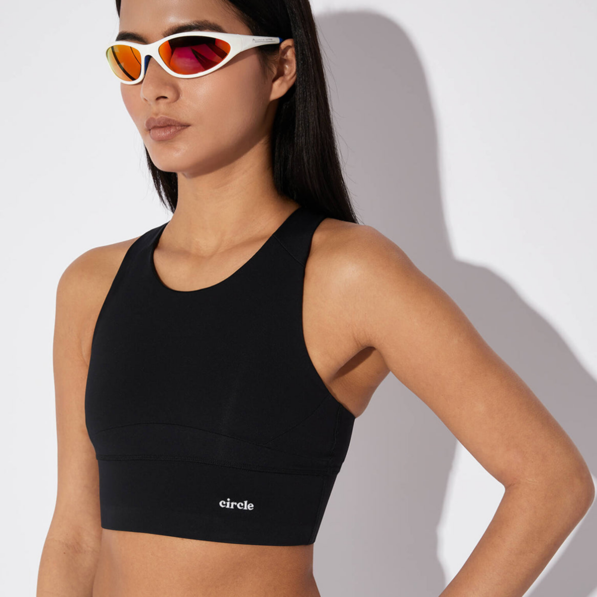 써클 스포츠웨어(CIRCLE SPORTSWEAR) 에센셜 레벨 업 러닝 스포츠브라 오닉스 블랙 여성