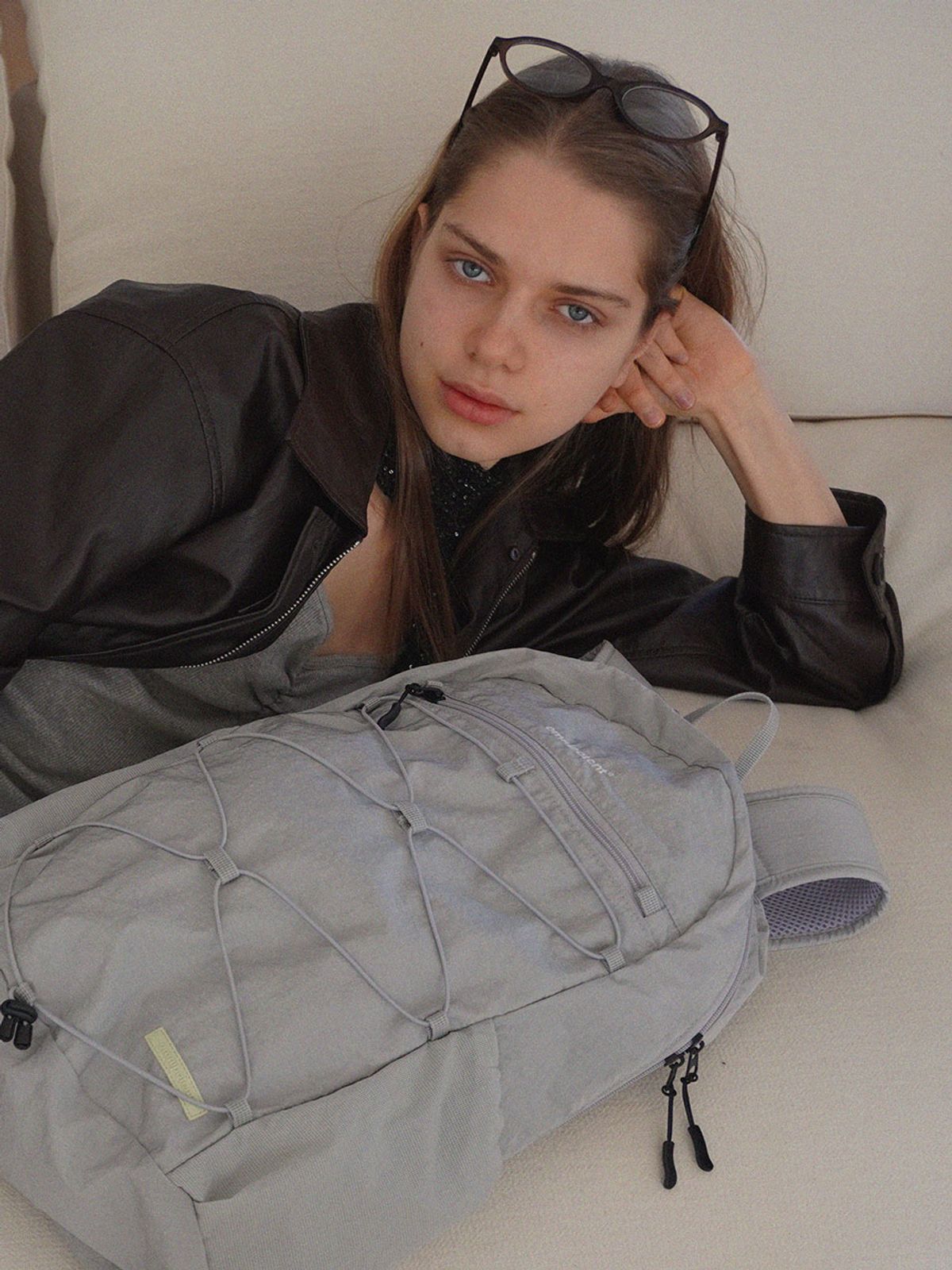 옴니포턴트(OMNIPOTENT) Airy Backpack 20L _4colors
