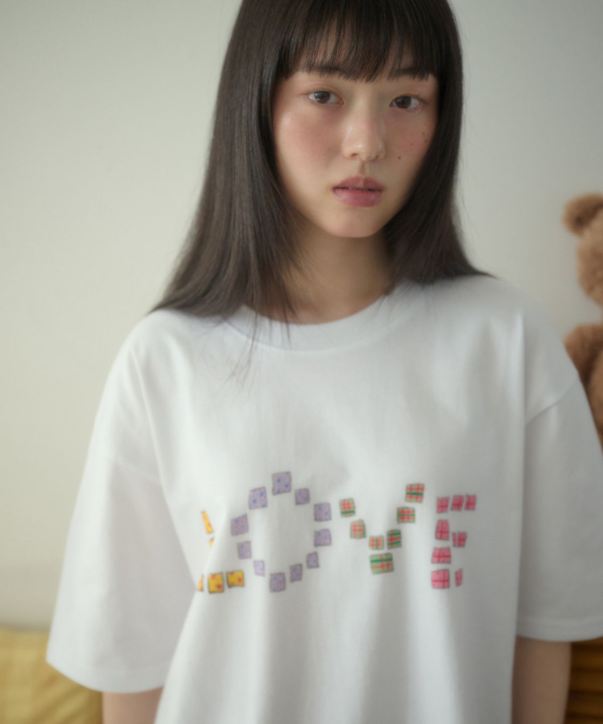 엠블러(AMBLER) Crayon Love 그래픽 반팔 티셔츠 AS1302 (화이트)