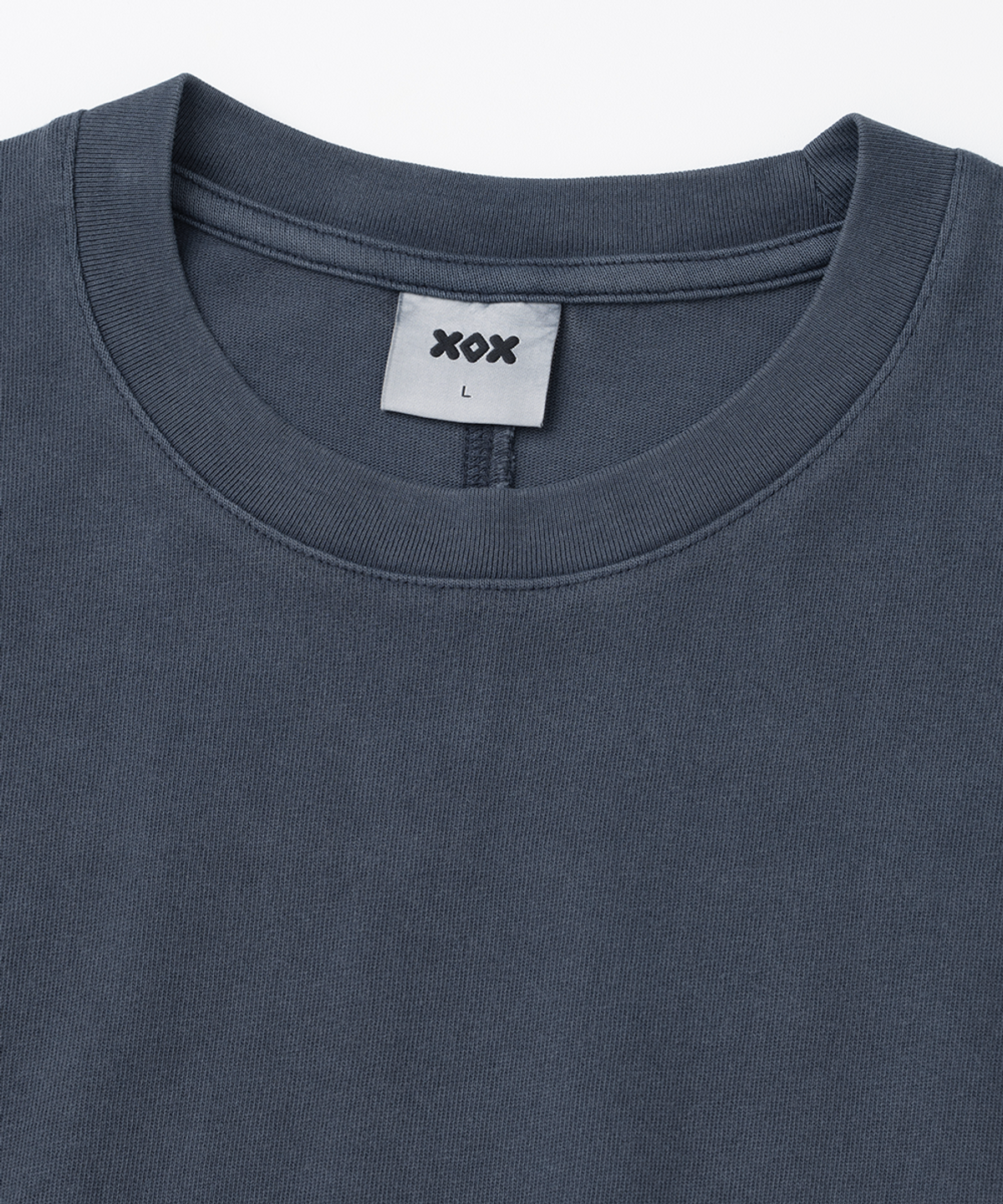 엑스오엑스(XOX) 피그먼트 워싱 뒷절개 반팔 티셔츠[NAVY]