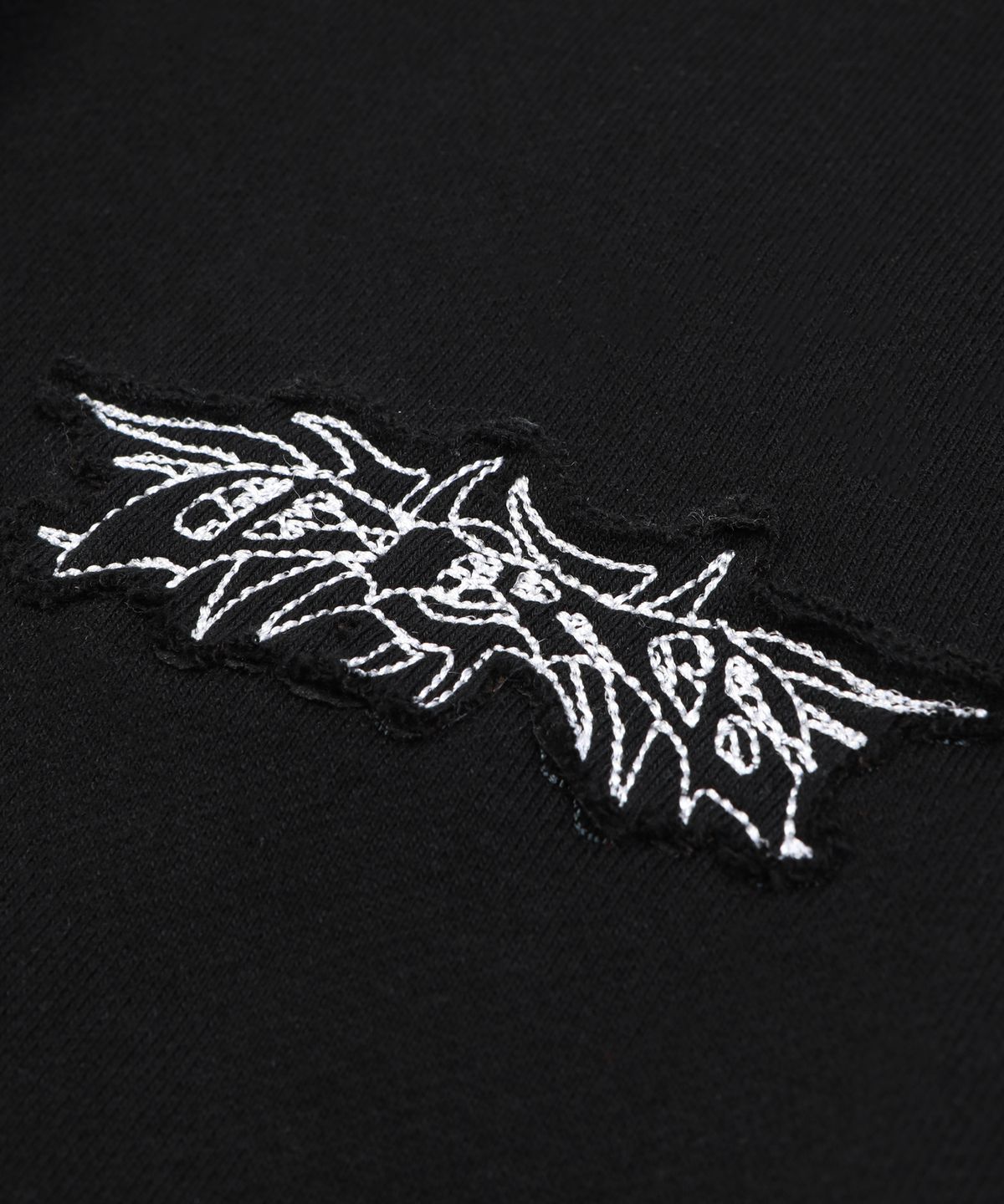 크리건(CRIGUN) TRIBAL APPLIQUE ZIP-UP HOODIE BLACK