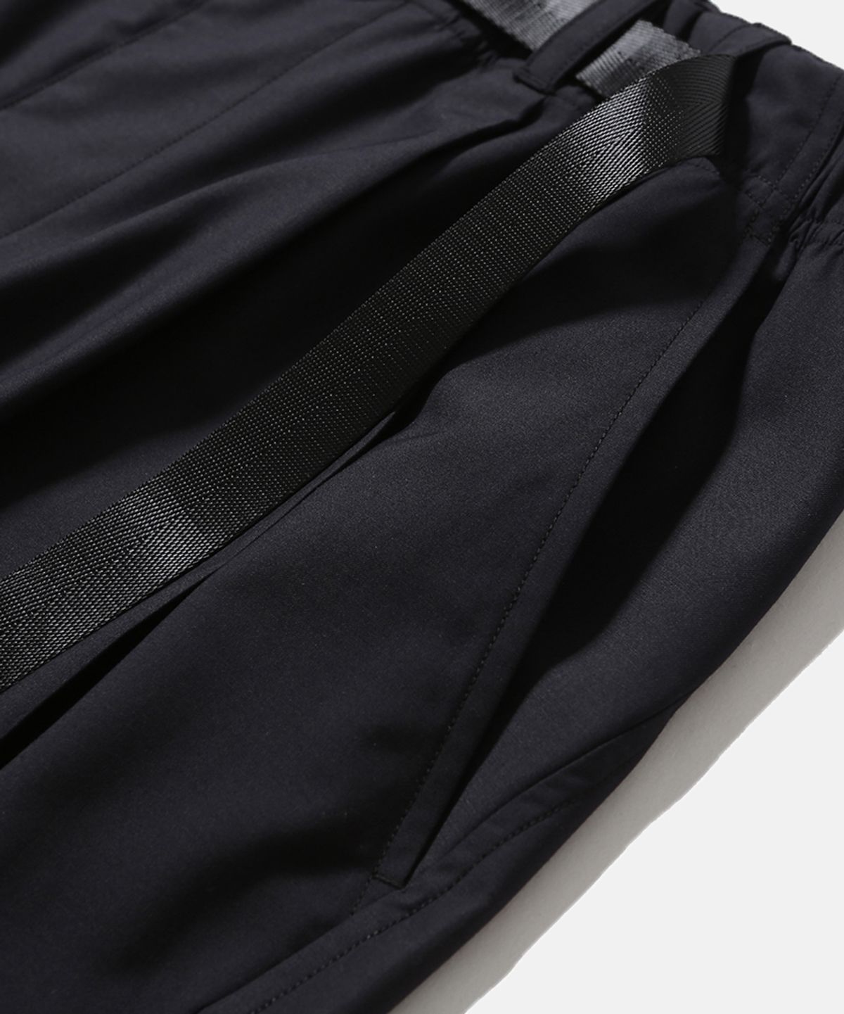 모이프(MOIF) [SS26] WIDE FUNCTION SLACKS / BLACK
