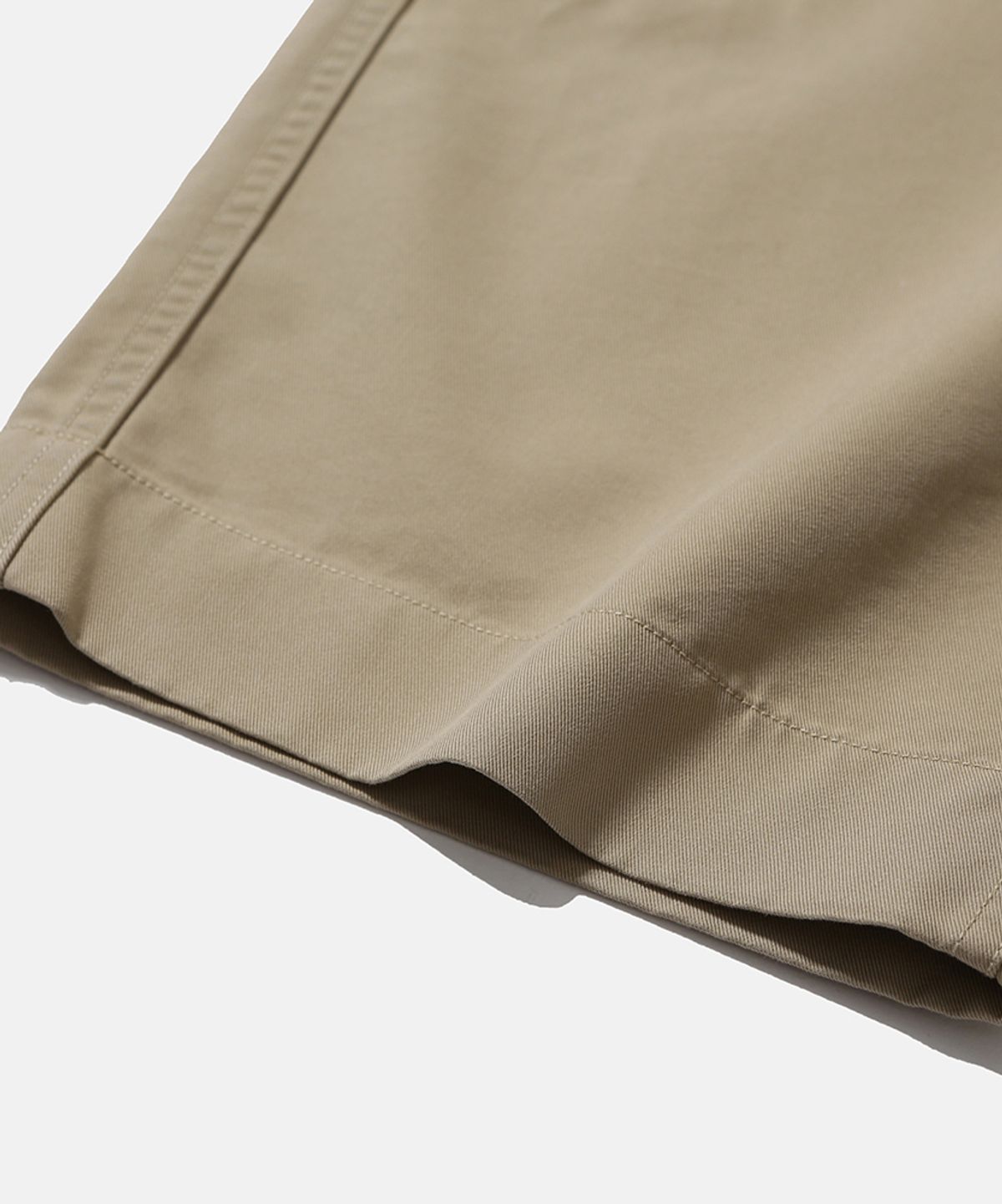 모이프(MOIF) [SS26] COMFY SKATER PANTS / PALE KHAKI