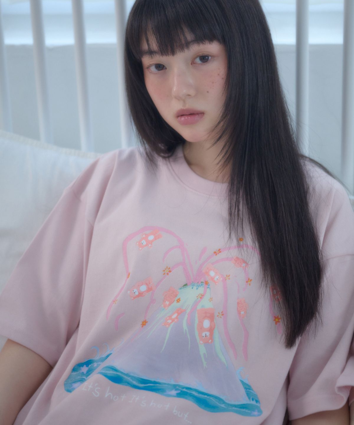 엠블러(AMBLER) The Soft Volcano Tee 그래픽 반팔 티셔츠 AS1304 (핑크)
