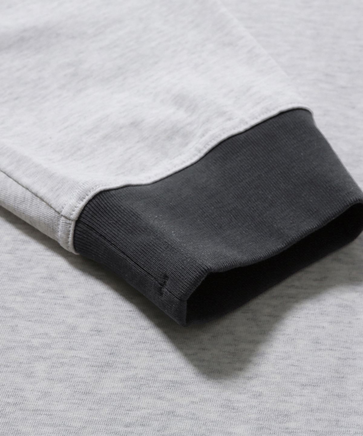 모이프(MOIF) [SS26] RINGER L/S TEE / LIGHT HEATHER GRAY