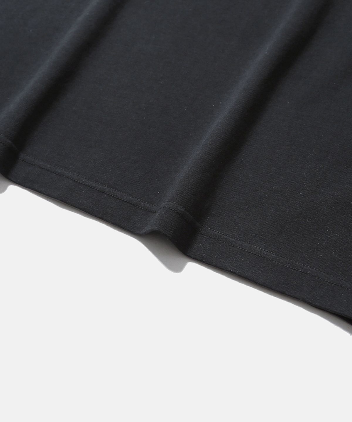 모이프(MOIF) [SS26] RINGER L/S TEE / CHARCOAL