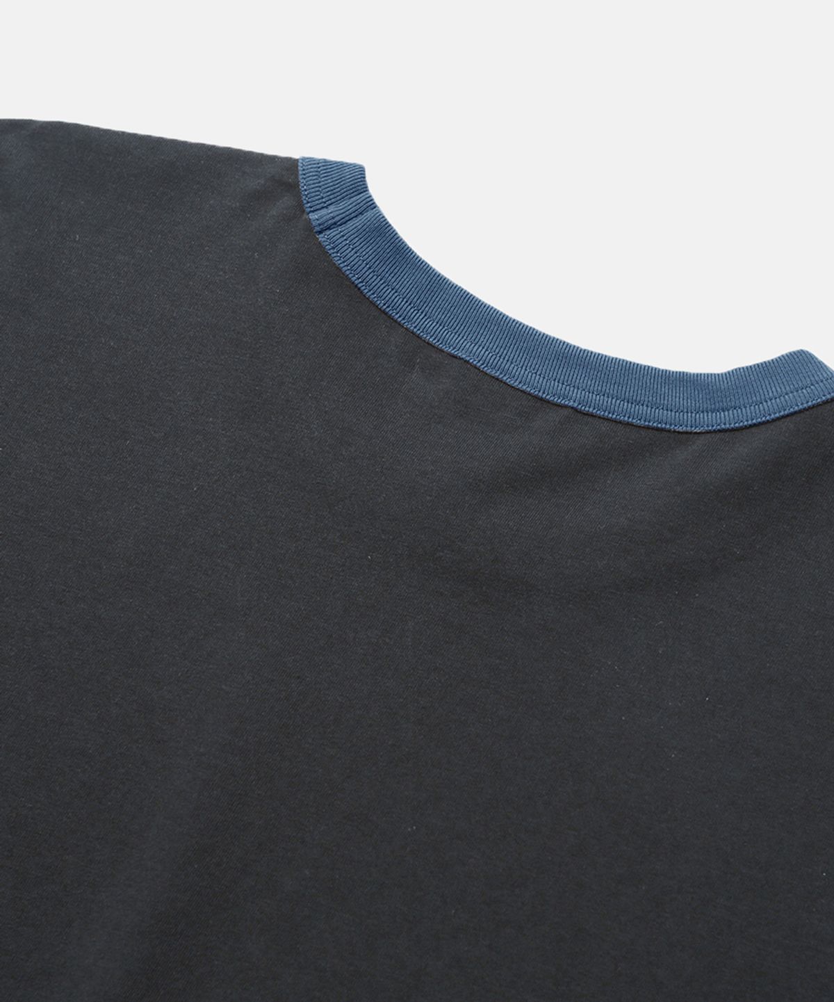 모이프(MOIF) [SS26] RINGER L/S TEE / CHARCOAL