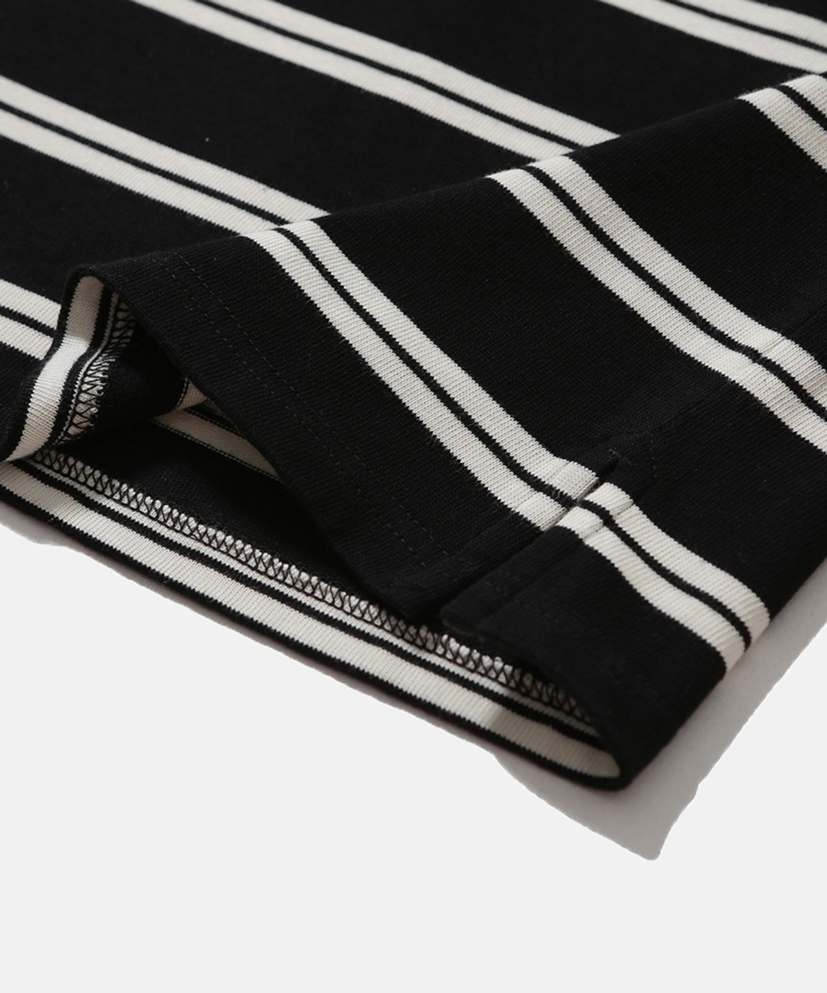 모이프(MOIF) [SS26] WIDE POLO L/S SHIRT / BLACK STRIPE